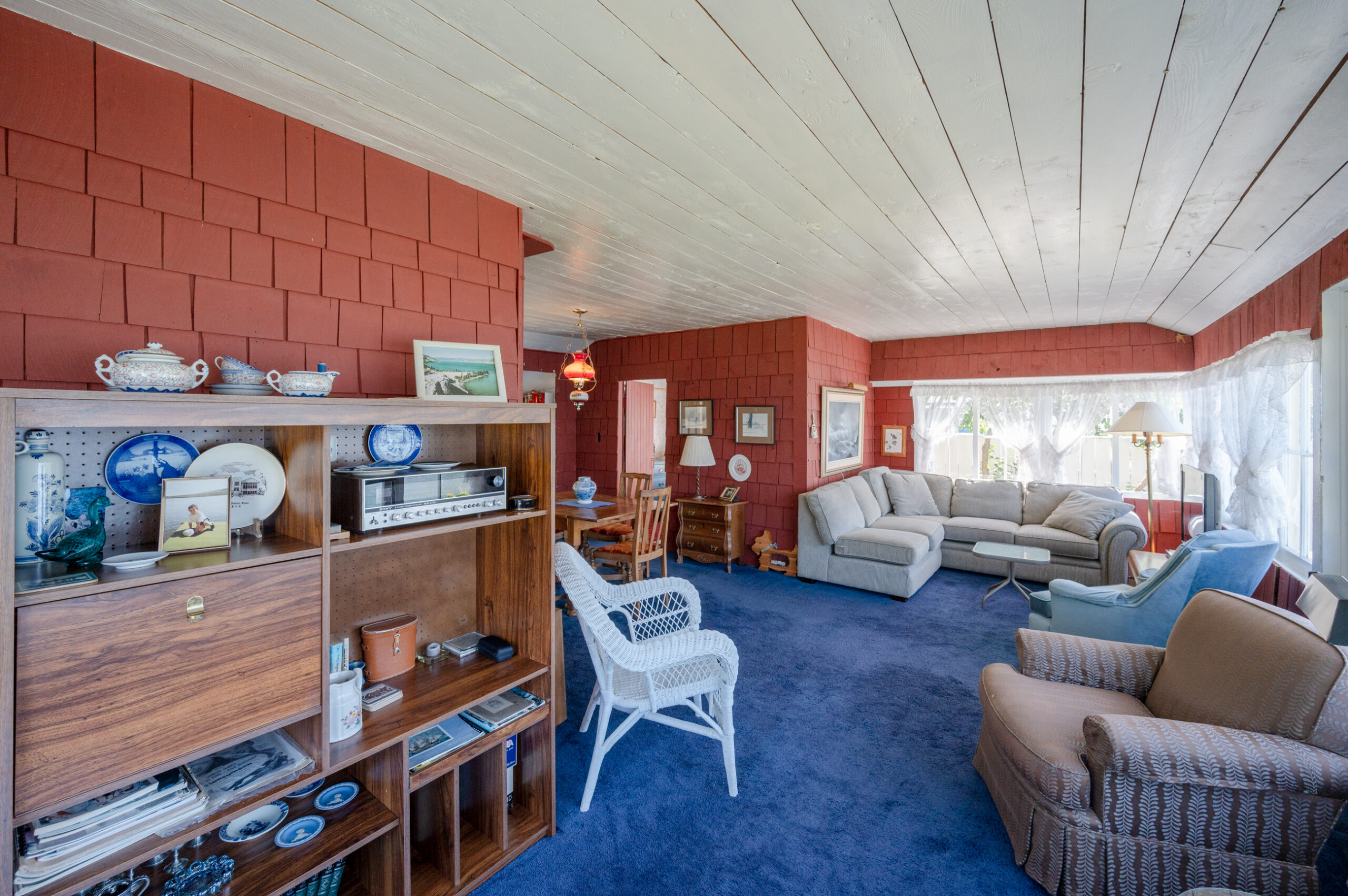 19235 Lakeshore Drive N Summerland V0H 1Z6