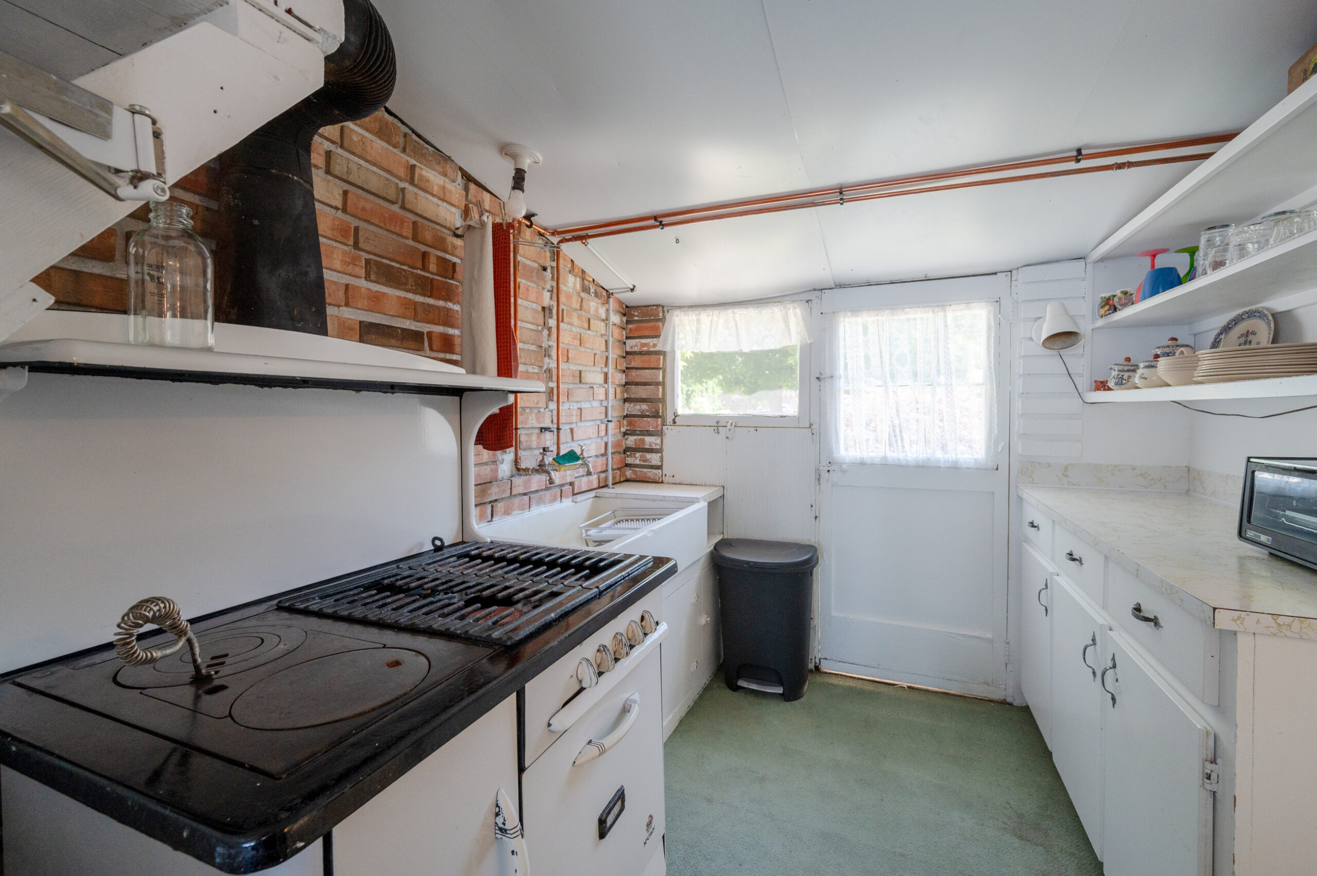 19235 Lakeshore Drive N Summerland V0H 1Z6
