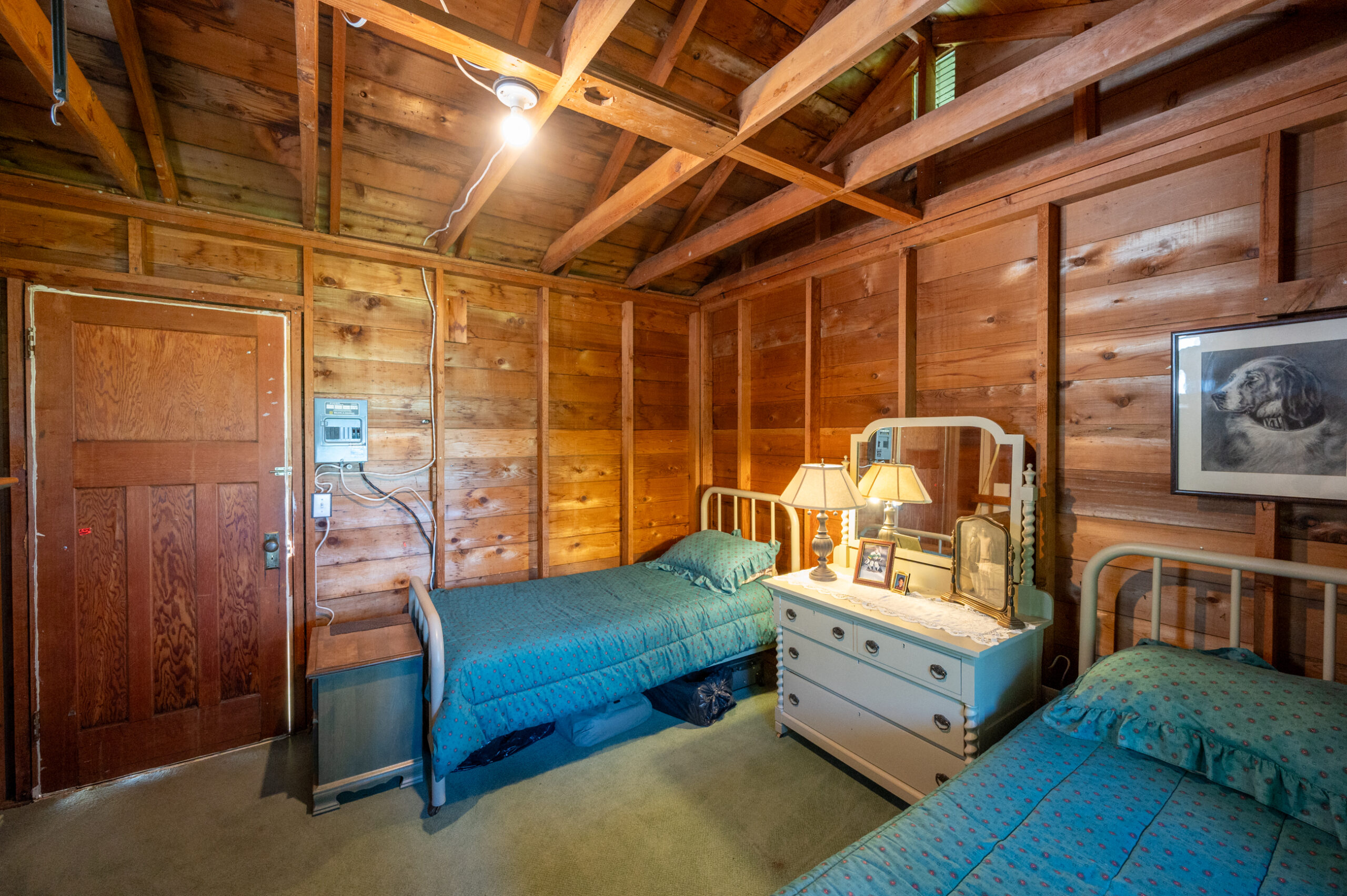 19235 Lakeshore Drive N Summerland V0H 1Z6