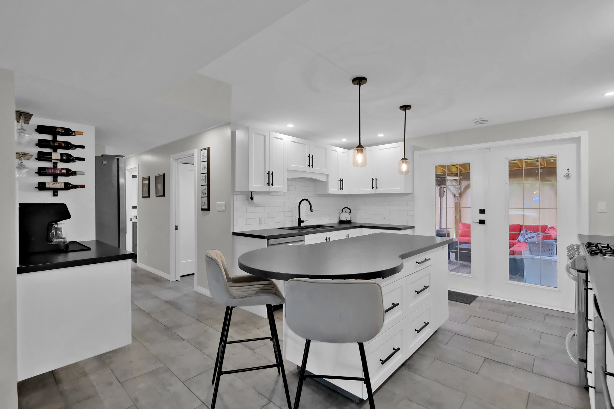 195 Waterford Avenue Penticton V2A 3T6