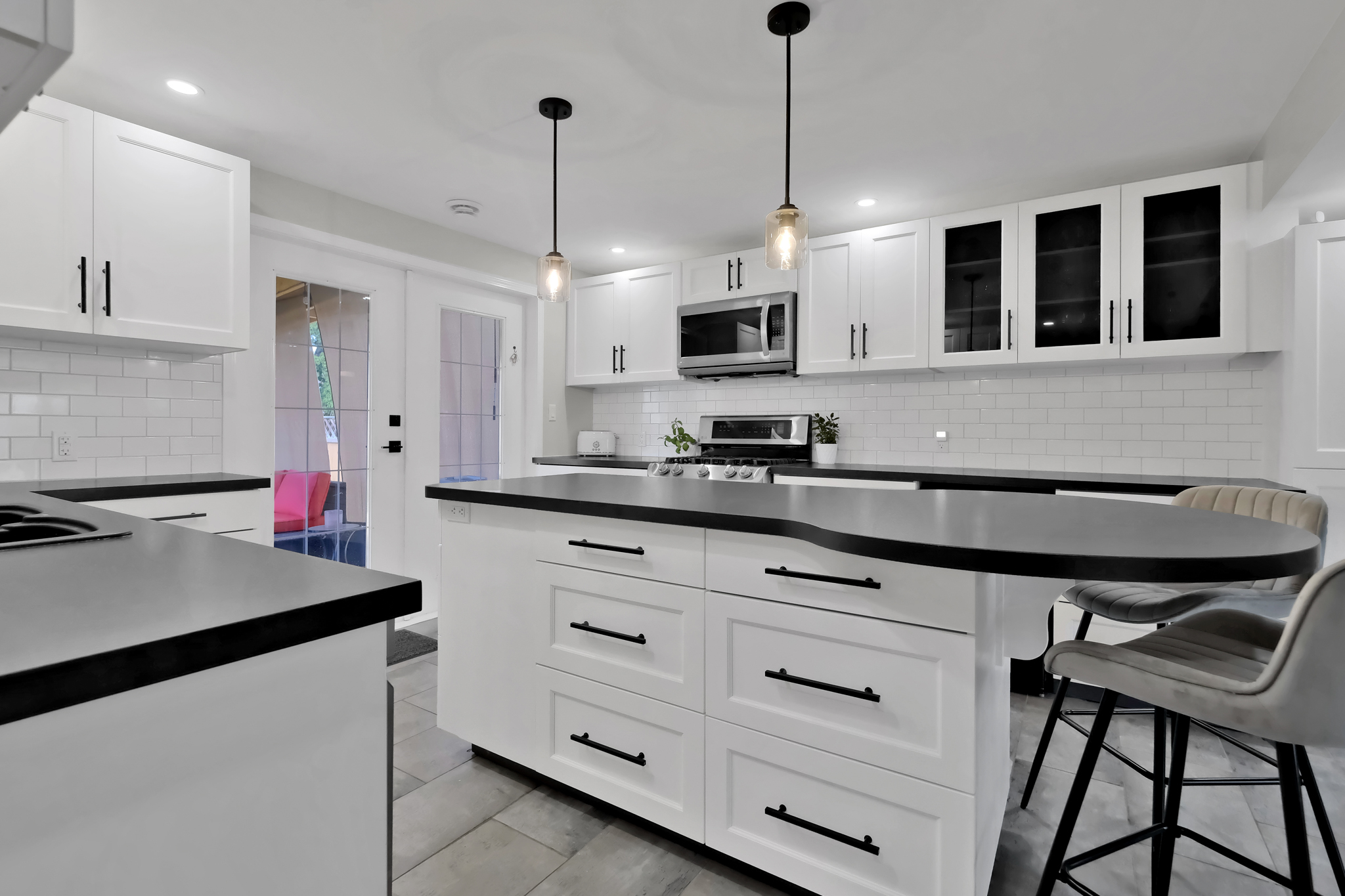 195 Waterford Avenue Penticton V2A 3T6