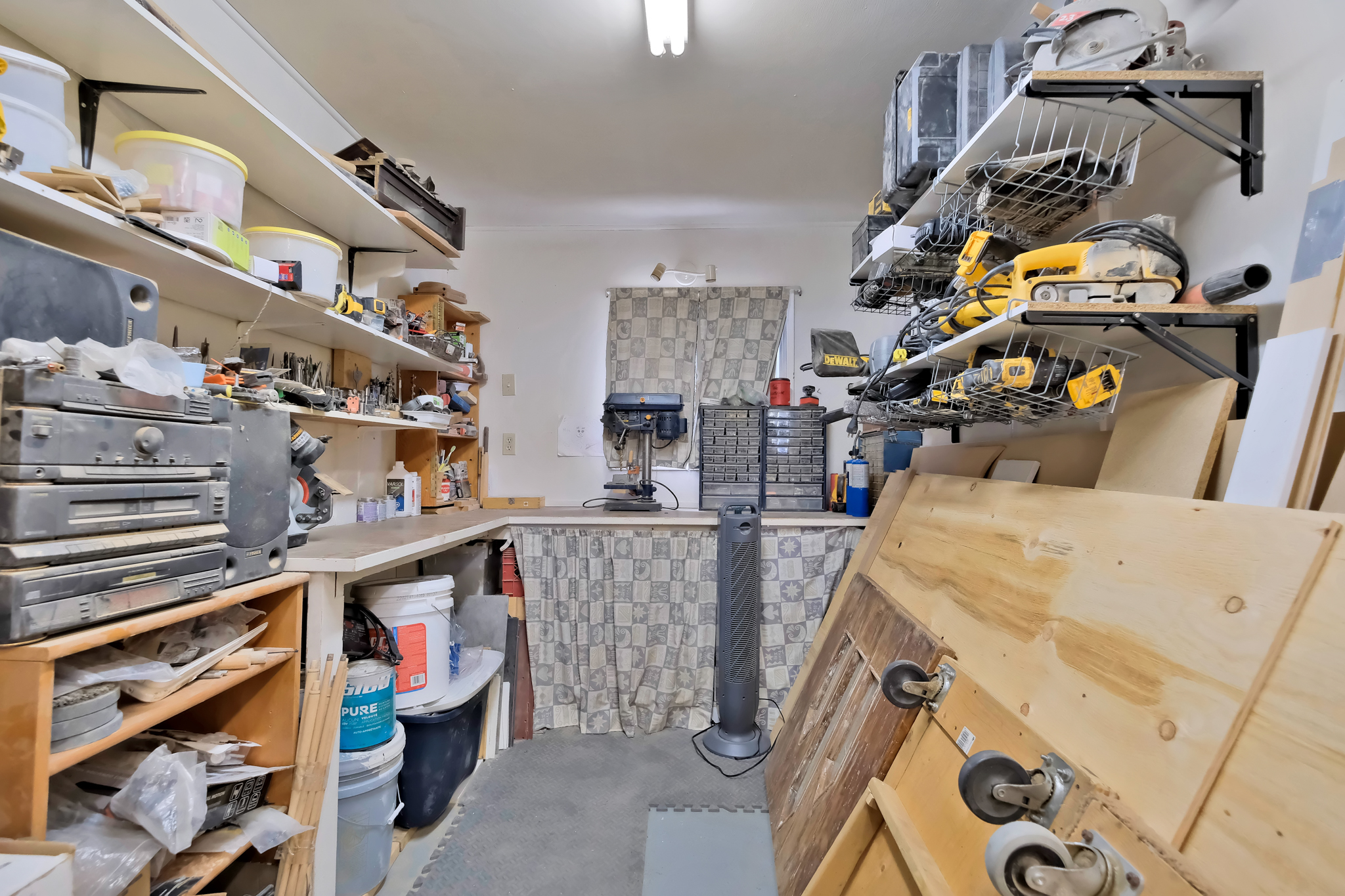 195 Waterford Avenue Penticton V2A 3T6