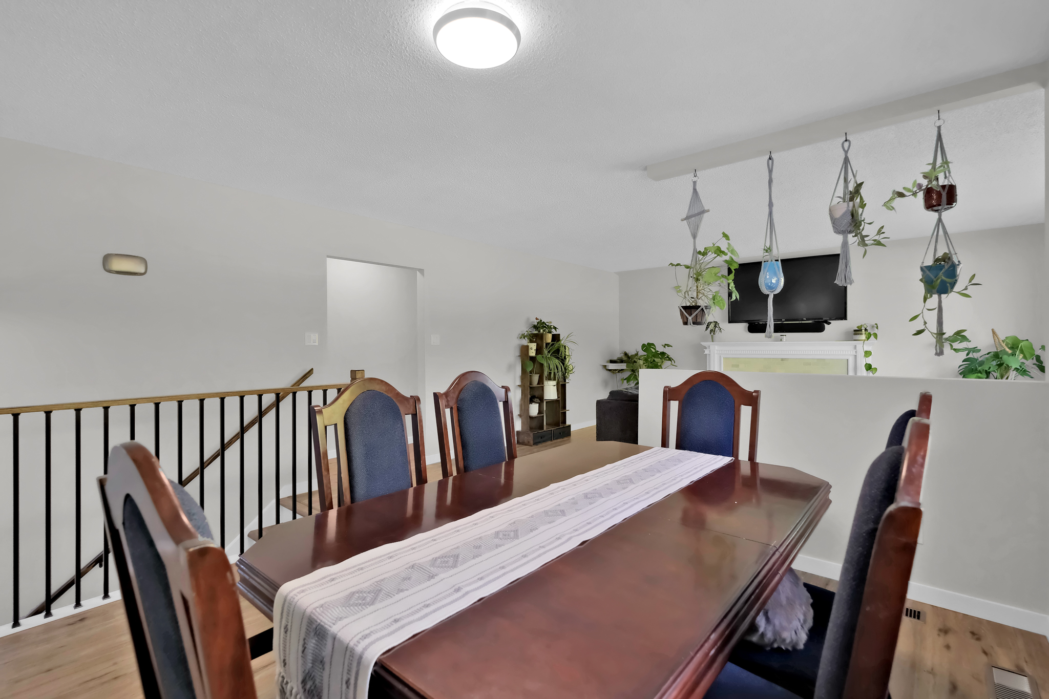 195 Waterford Avenue Penticton V2A 3T6