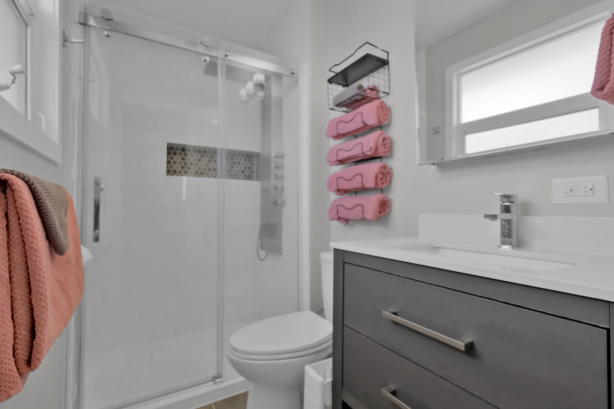 195 Waterford Avenue Penticton V2A 3T6