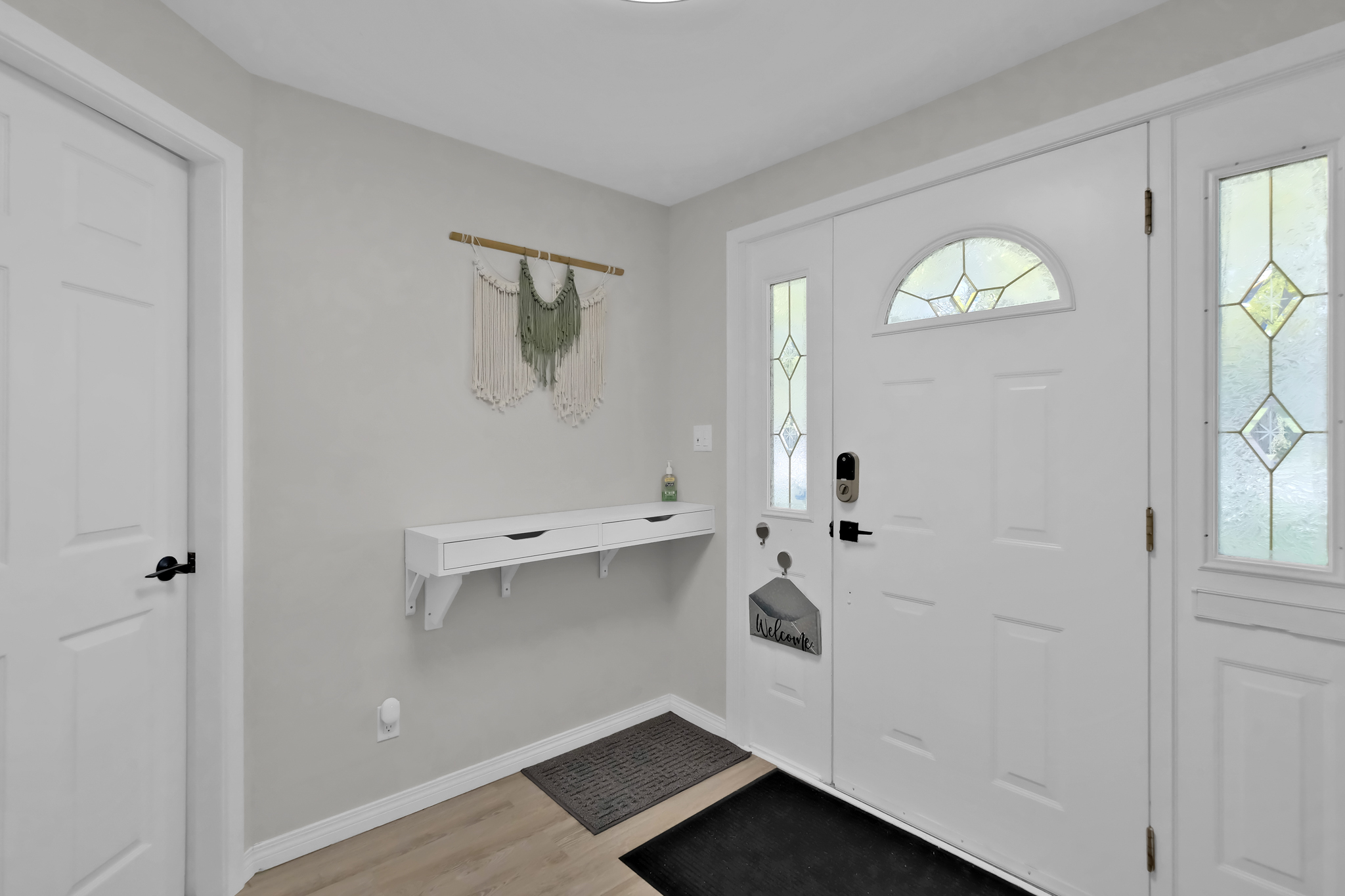 195 Waterford Avenue Penticton V2A 3T6