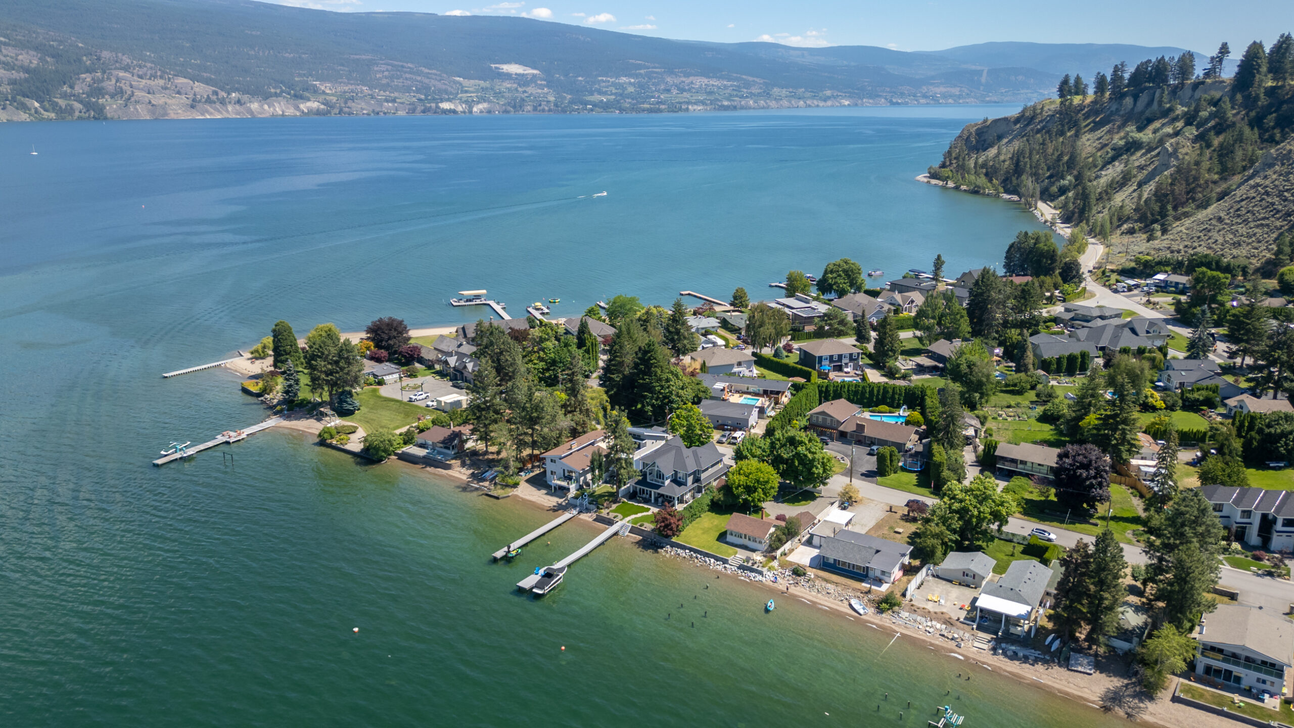 19235 Lakeshore Drive N Summerland V0H 1Z6