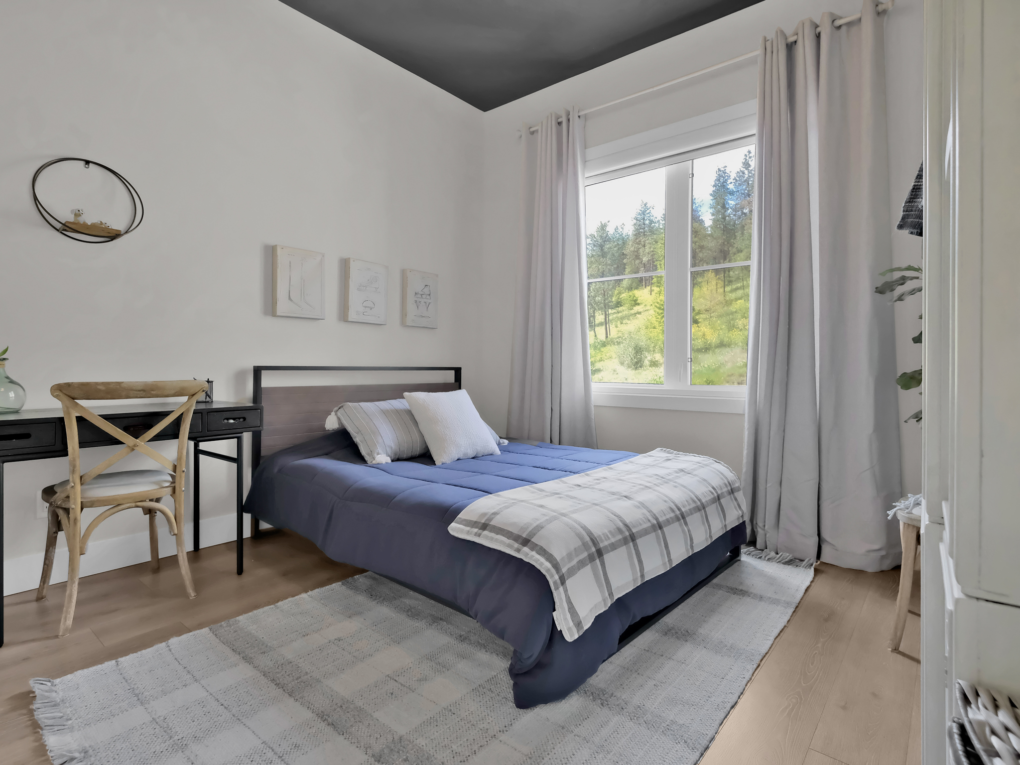 2044 Begbie Road Kelowna V1V 2X3