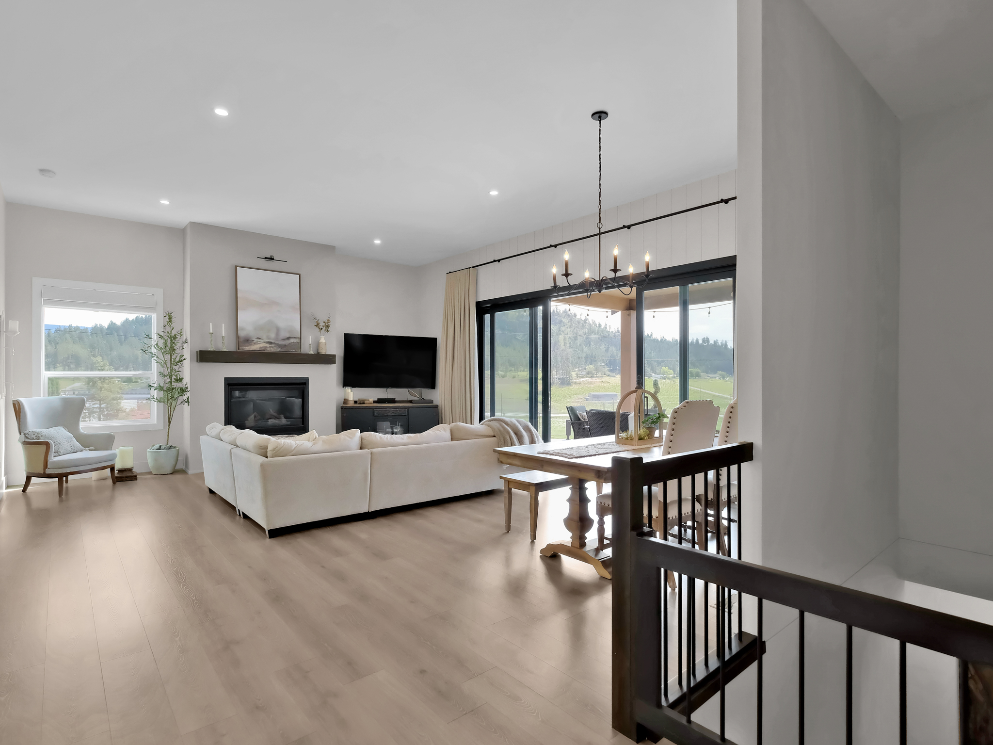 2044 Begbie Road Kelowna V1V 2X3