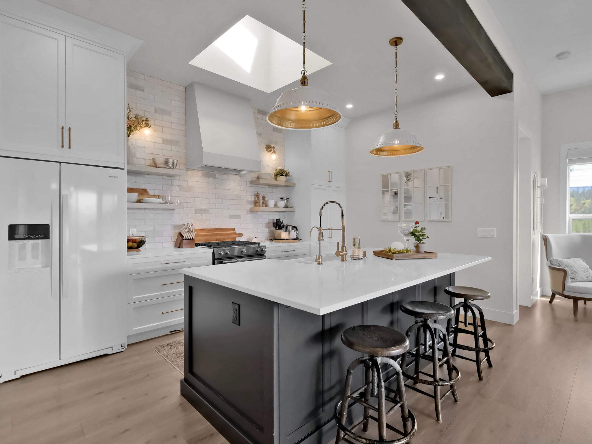 2044 Begbie Road Kelowna V1V 2X3