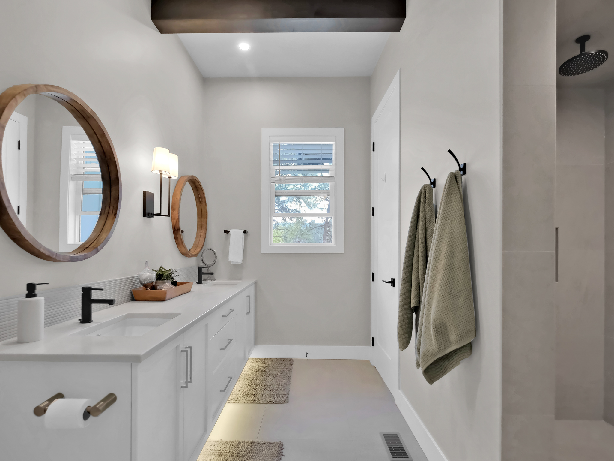 2044 Begbie Road Kelowna V1V 2X3