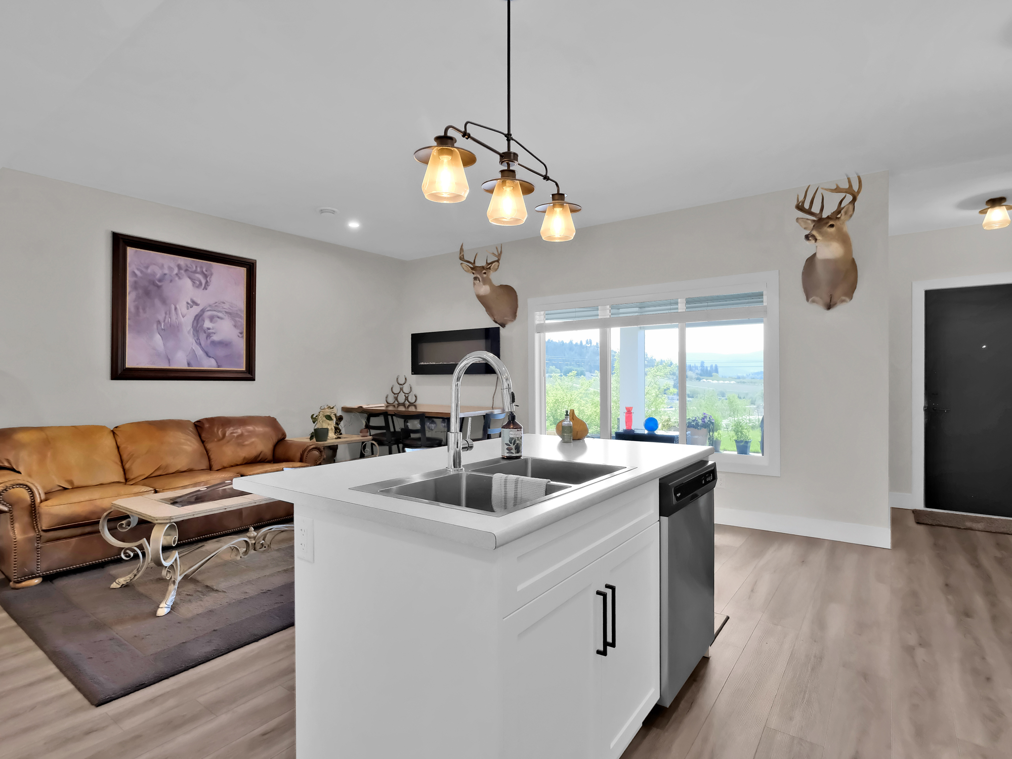 2044 Begbie Road Kelowna V1V 2X3