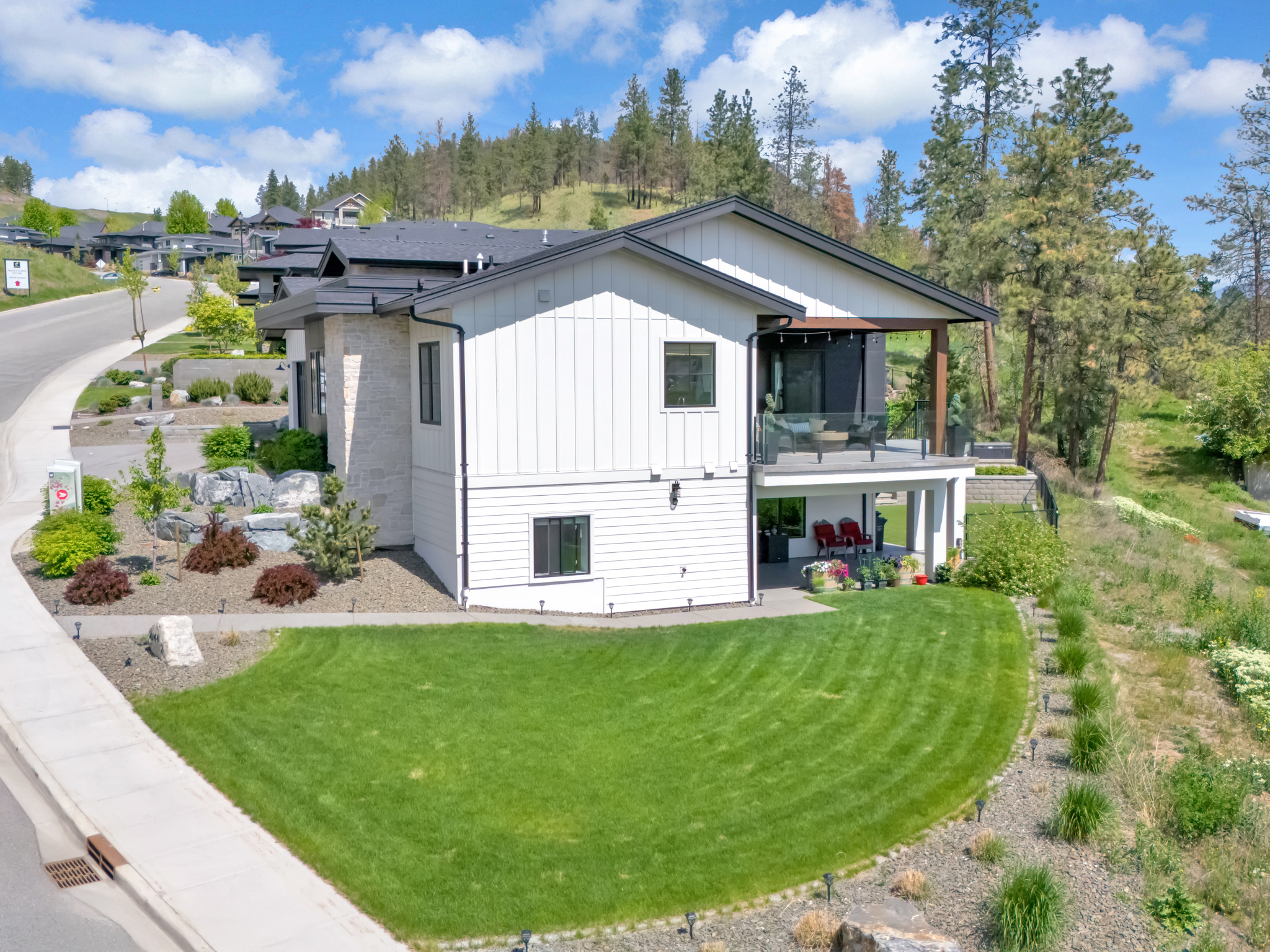 2044 Begbie Road Kelowna V1V 2X3