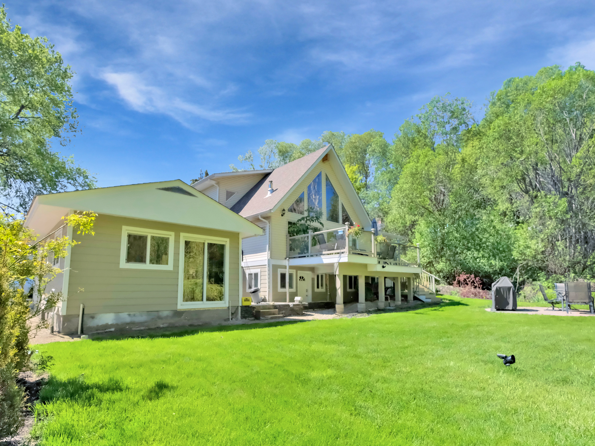 15014 Kato Street Summerland V0H 1Z0