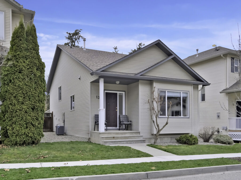 2210 Horizon Drive 13 West Kelowna V1Z 3L4