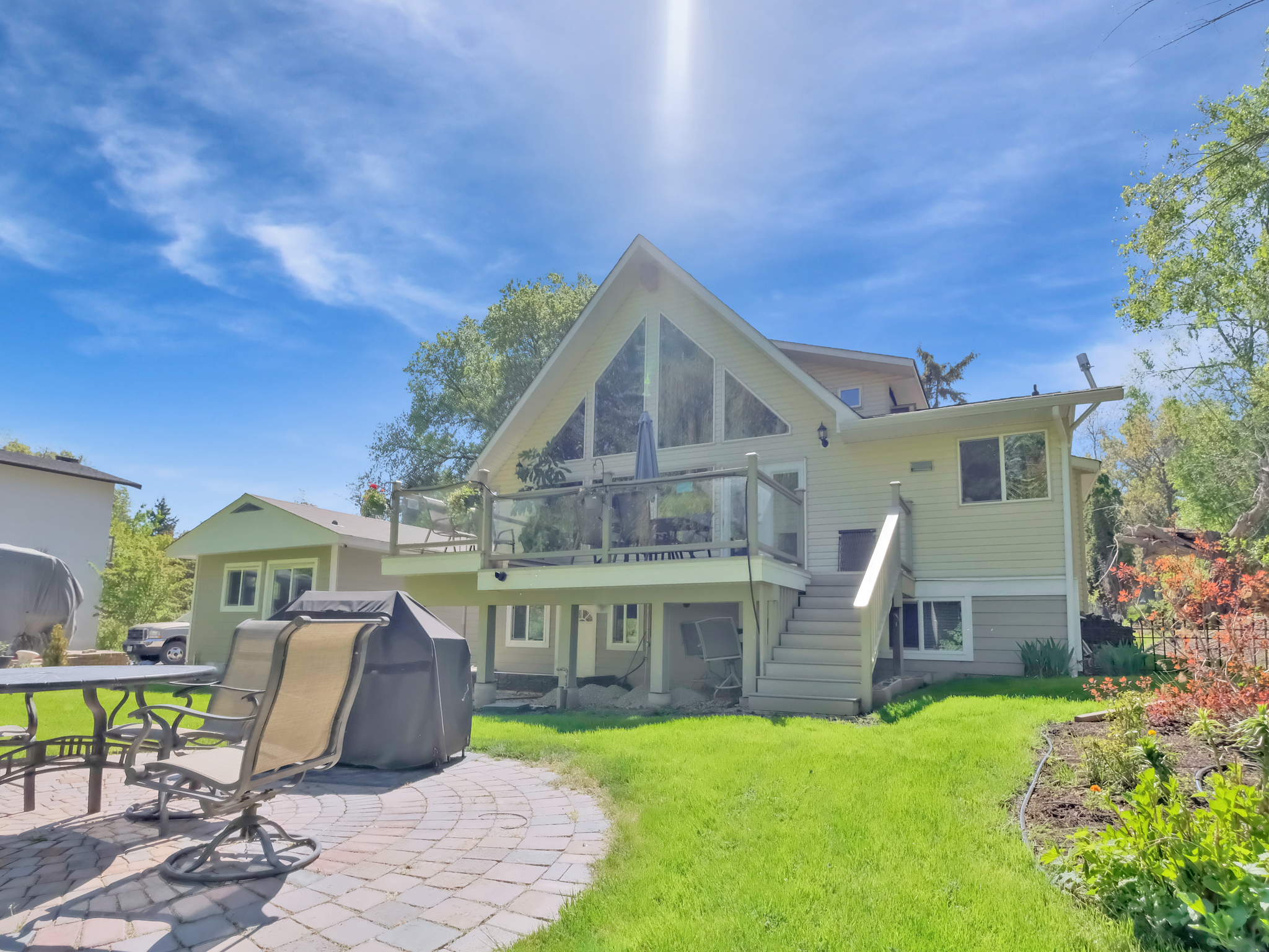 15014 Kato Street Summerland V0H 1Z0