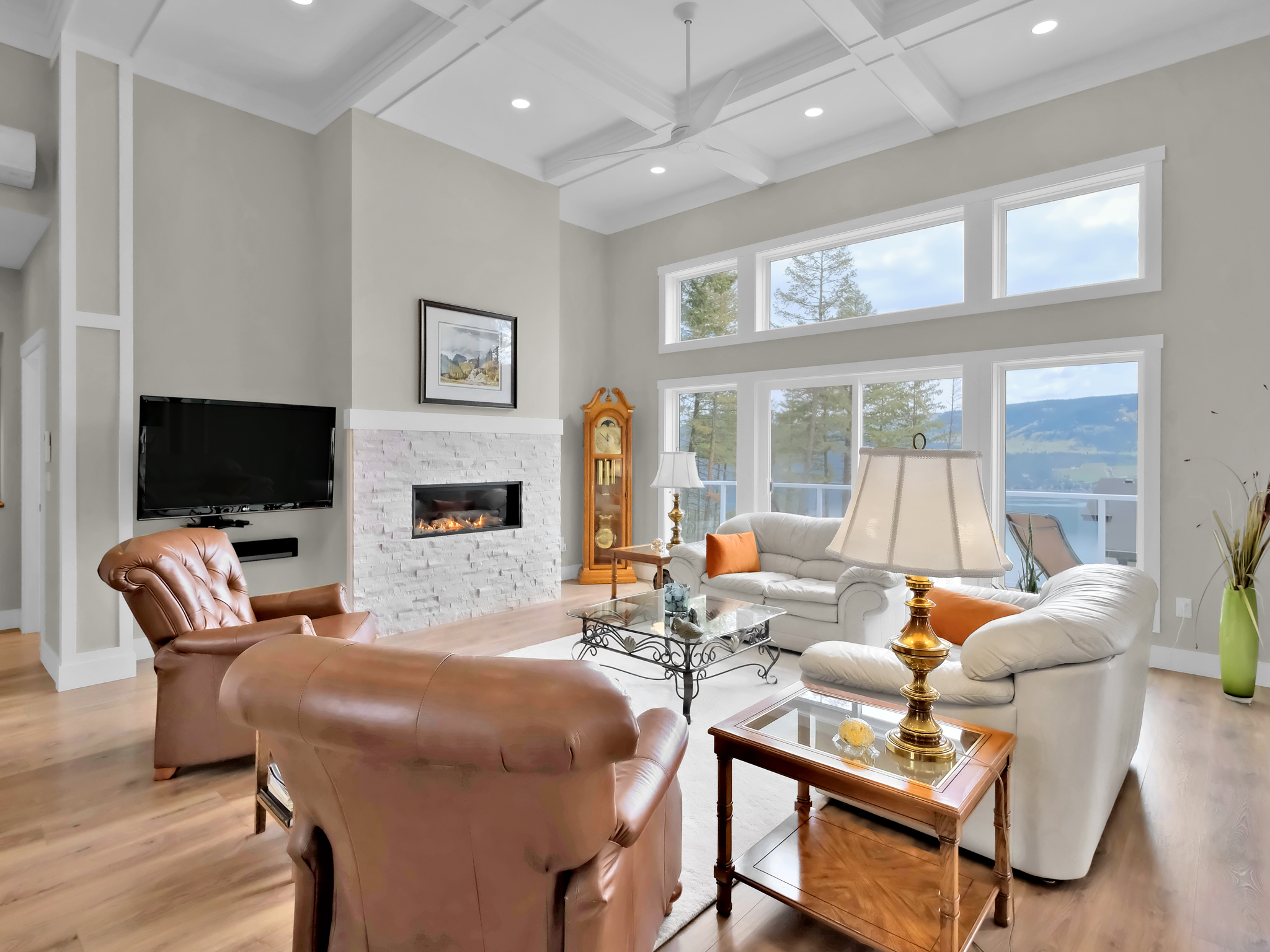 7255 Dunwaters Road Kelowna V1Z 3W4