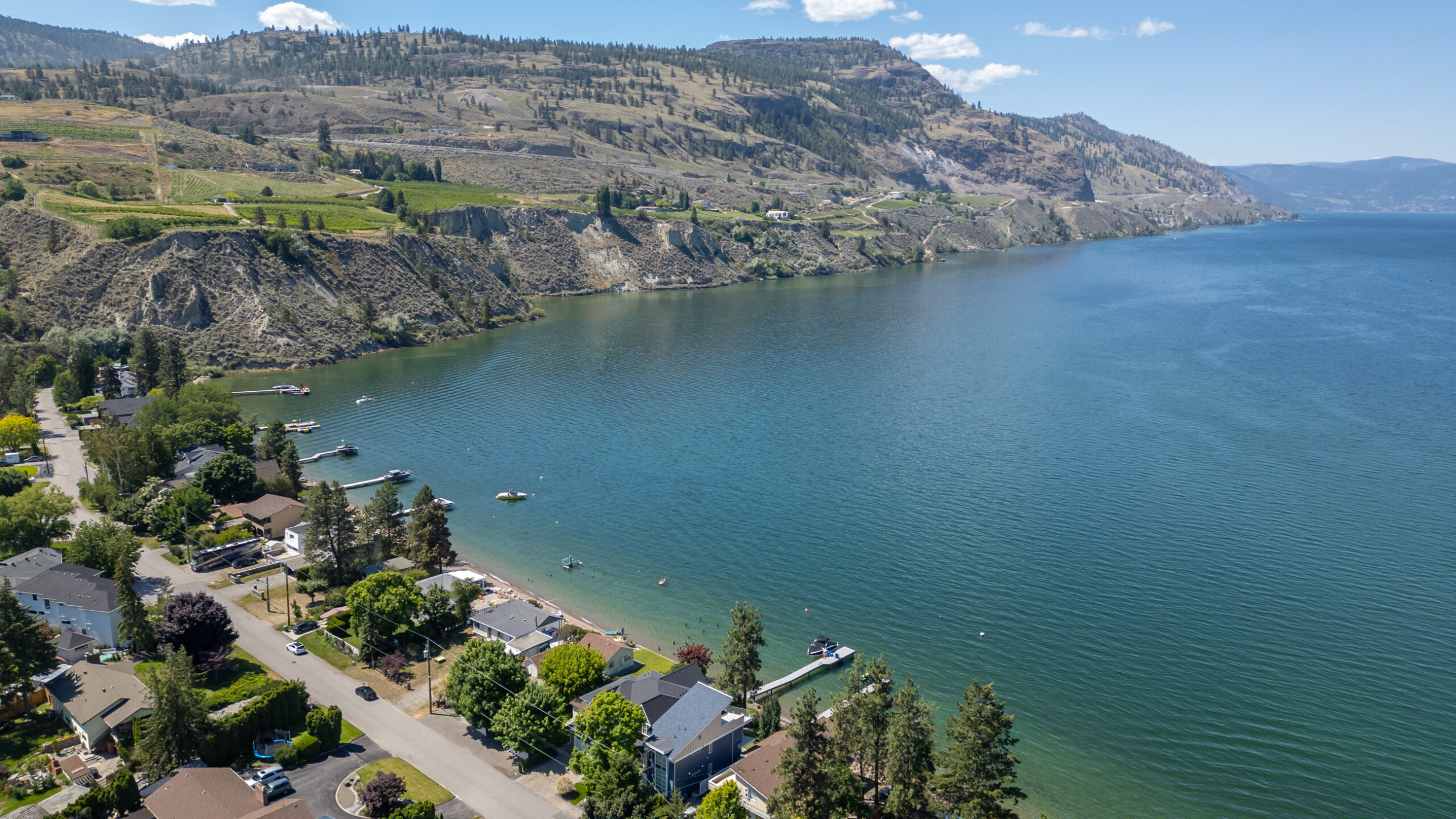 19235 Lakeshore Drive N Summerland V0H 1Z6
