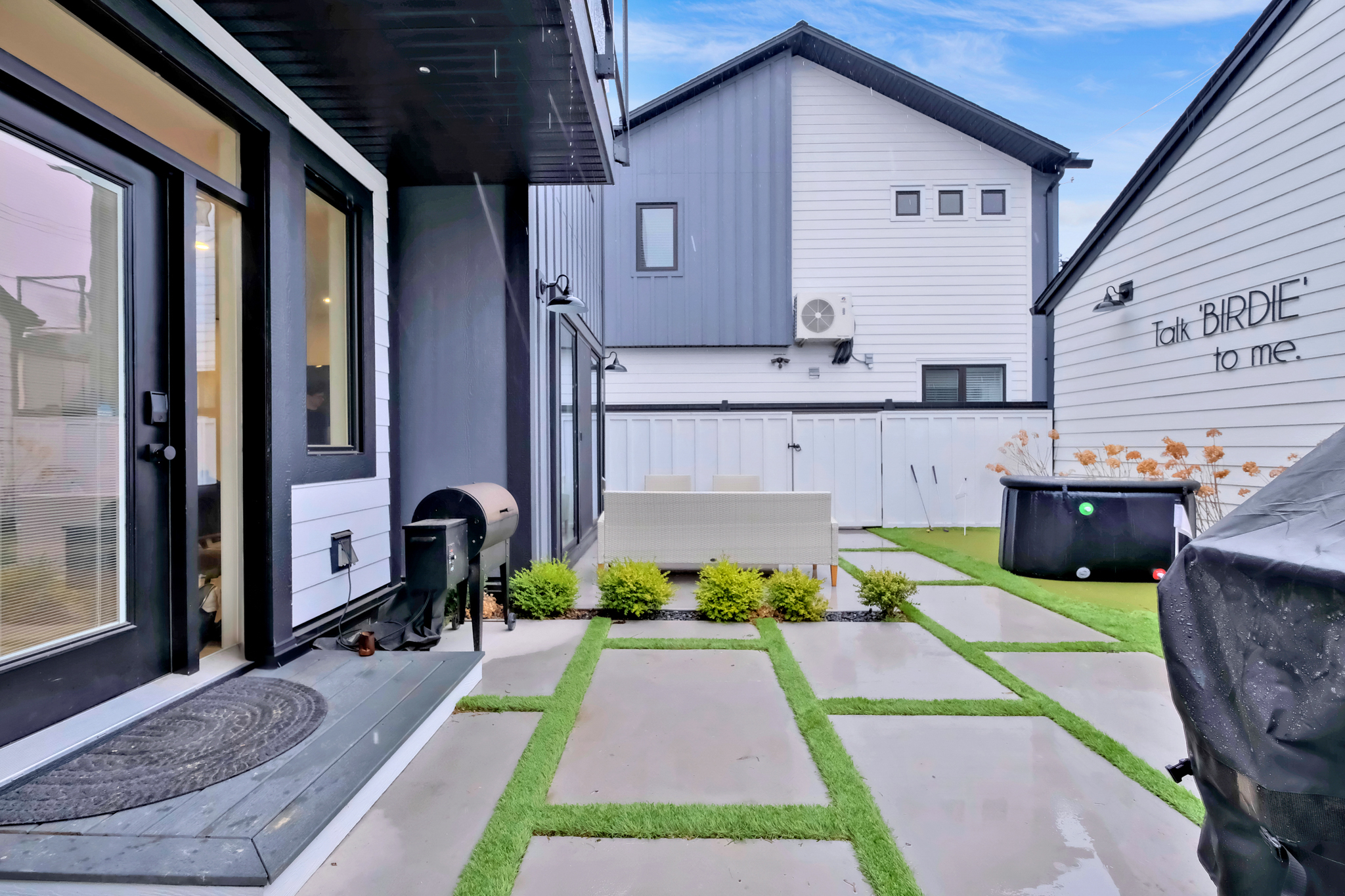 163 Maple Street 102 Penticton V2A 5V4