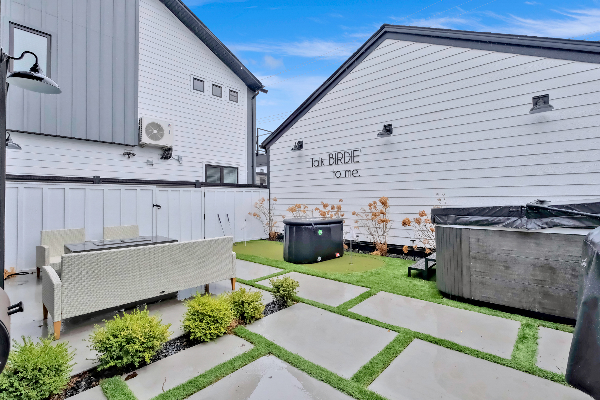 163 Maple Street 102 Penticton V2A 5V4