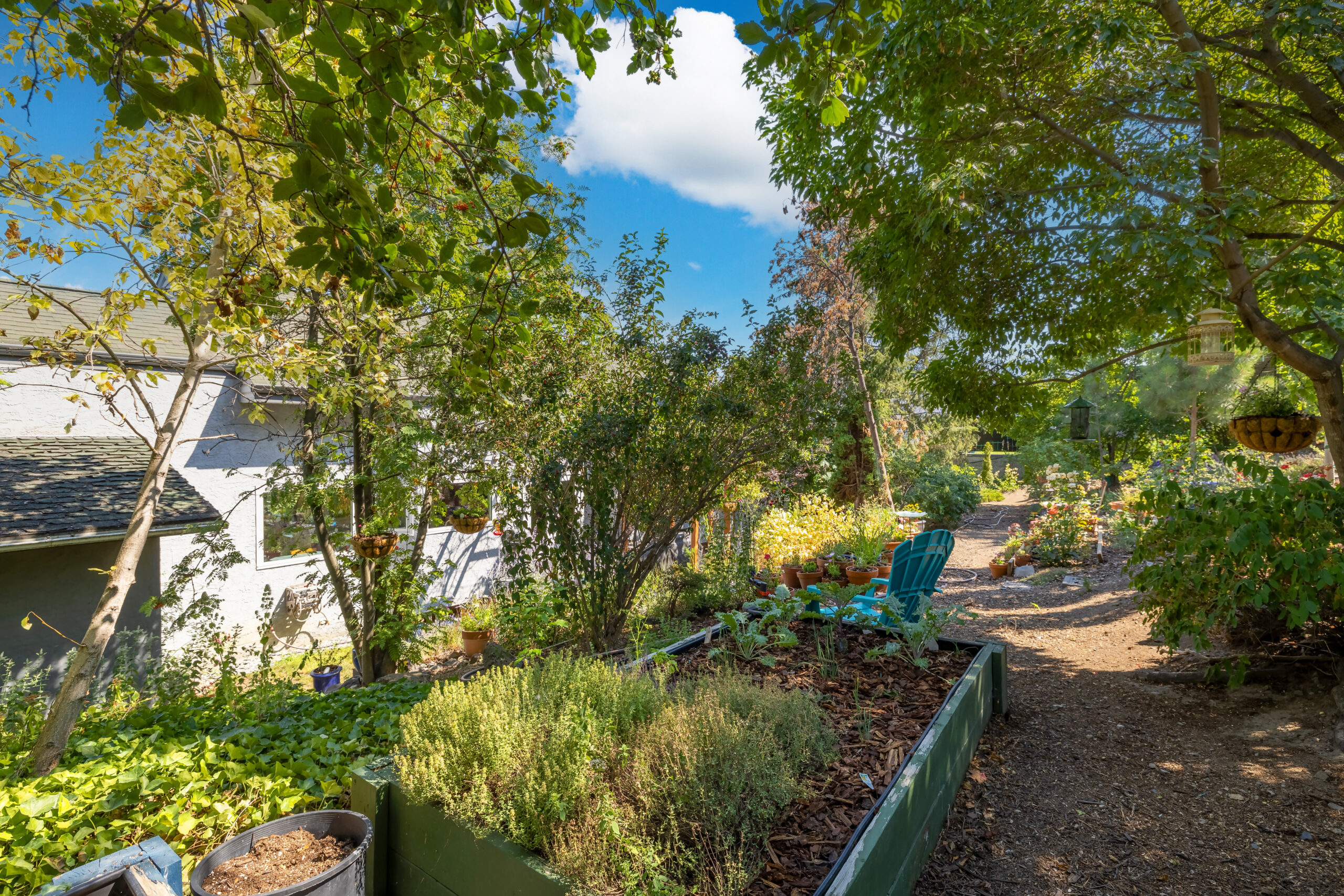 3964 Angus Drive West Kelowna V4T 2K1
