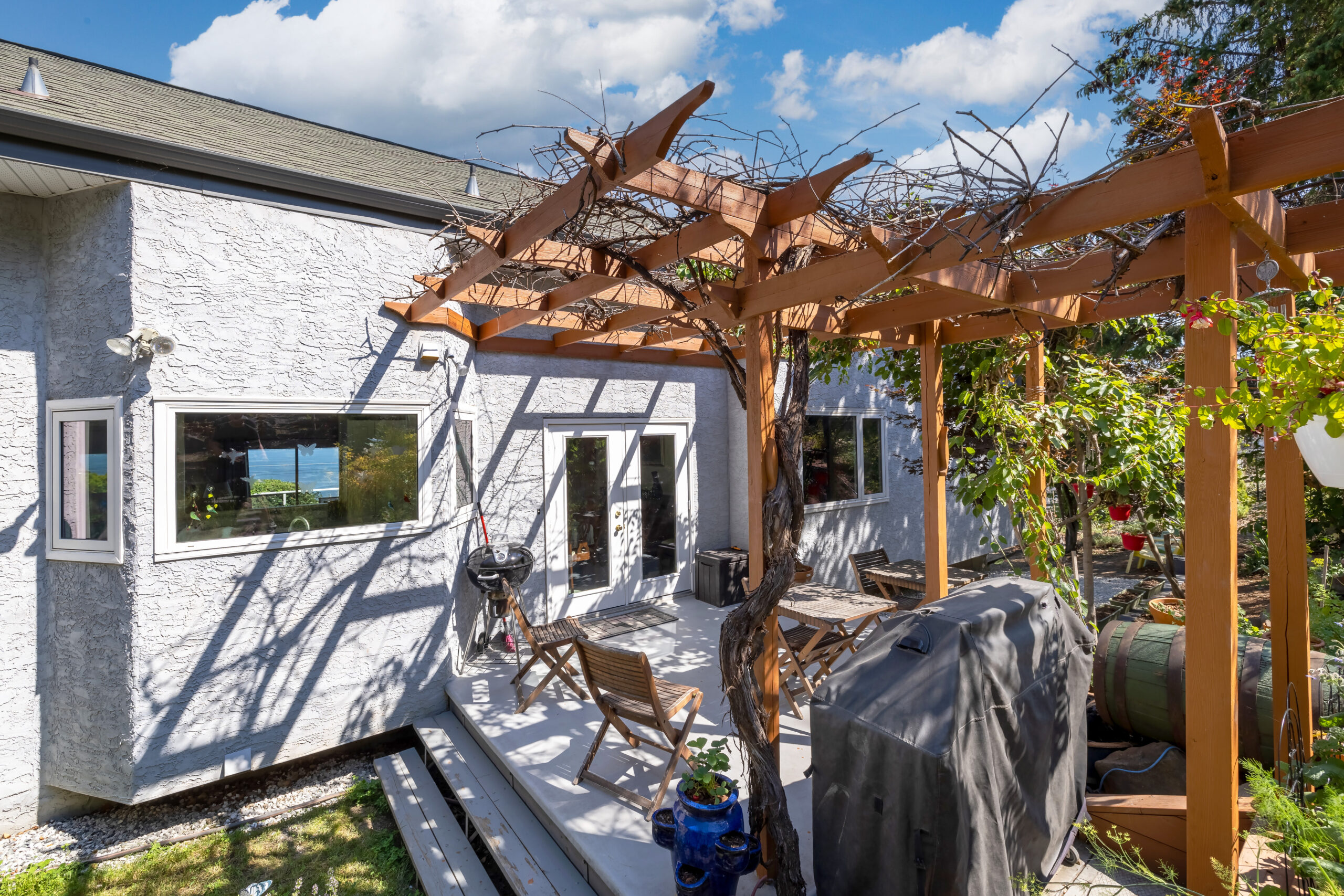 3964 Angus Drive West Kelowna V4T 2K1