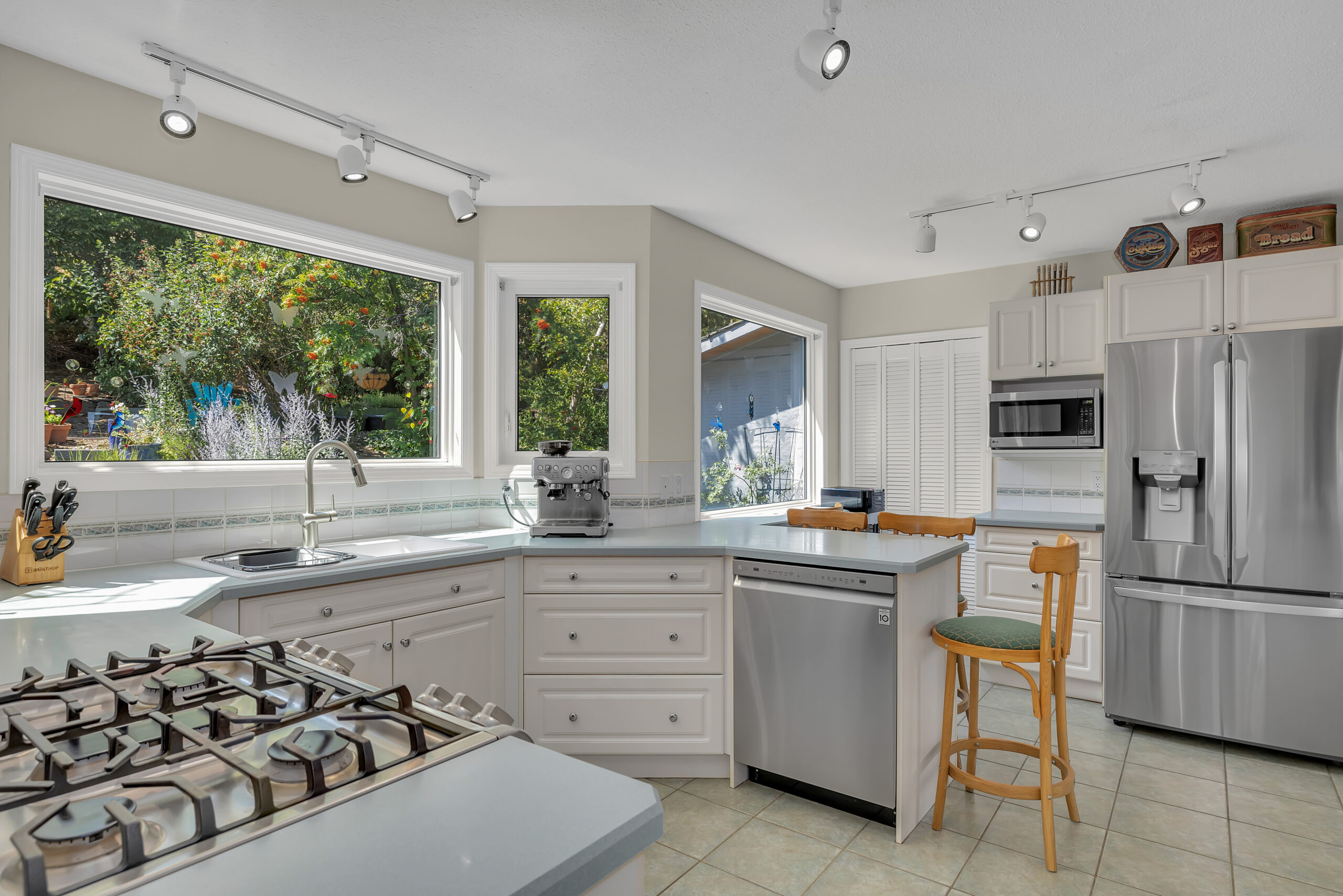3964 Angus Drive West Kelowna V4T 2K1