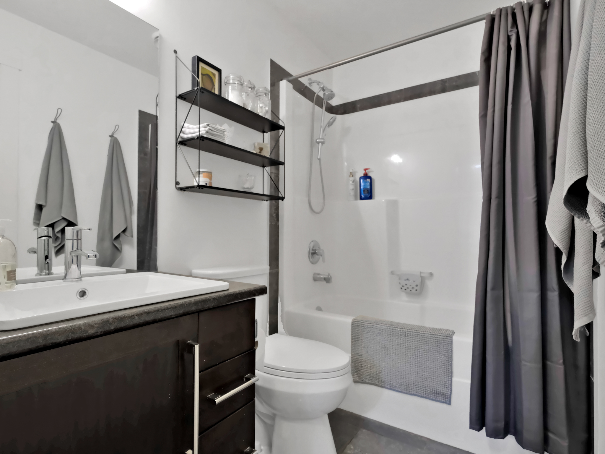 1170 Brant Avenue 5 Kelowna V1Y 1N1