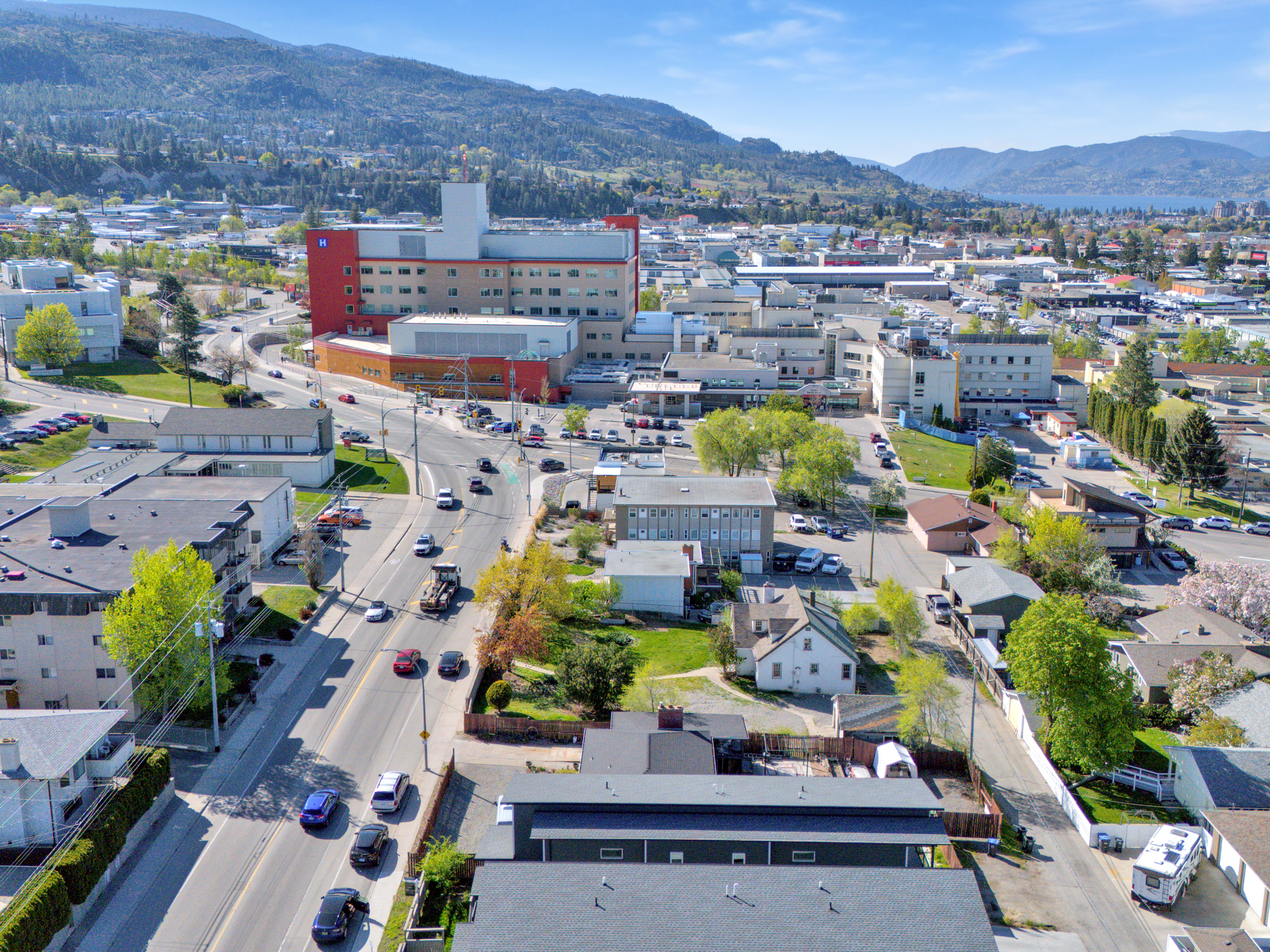 1471 & 1473 Government Street Penticton V2A 4V9
