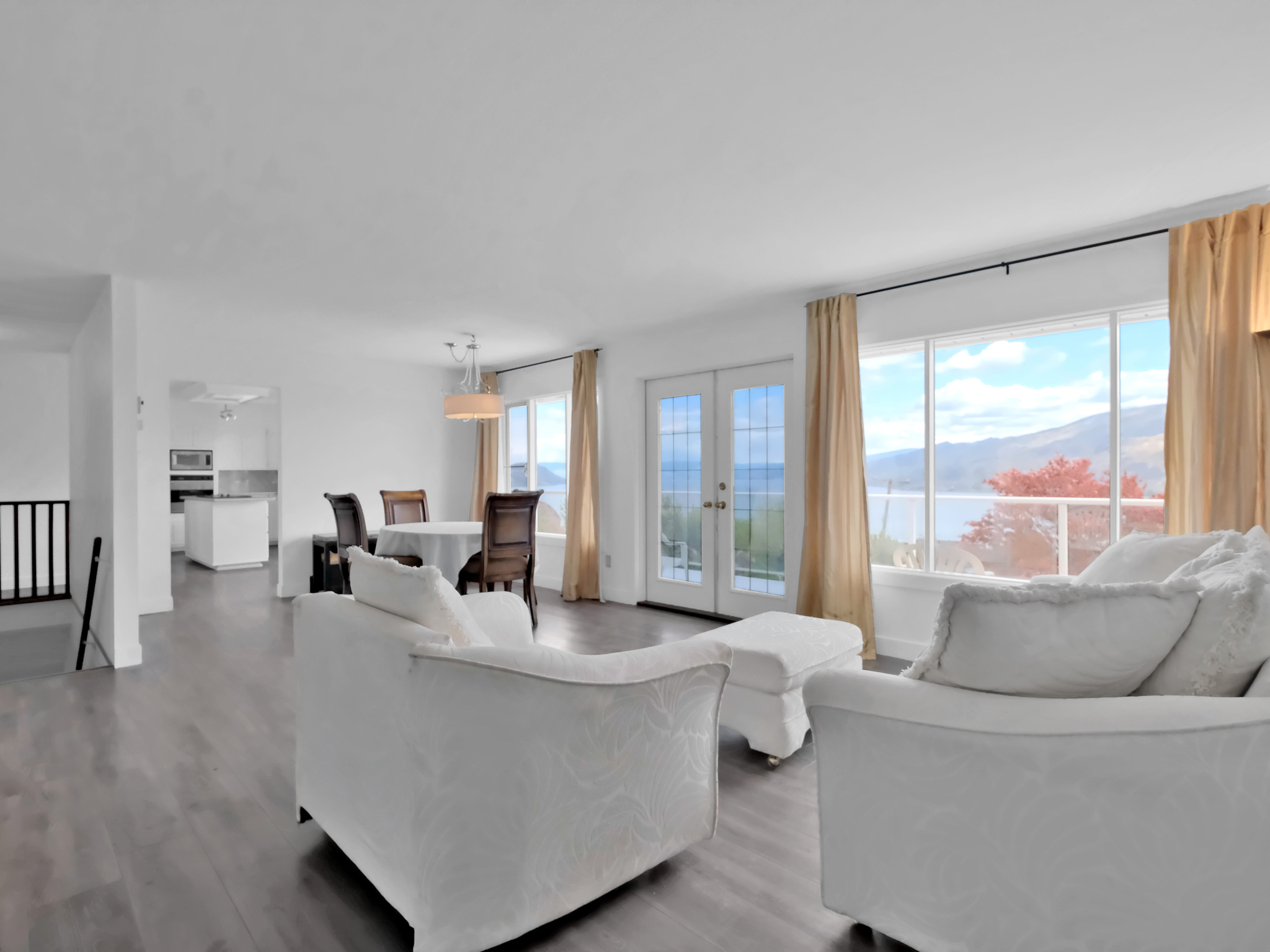6085 Beatrice Road Peachland V0H 1X4