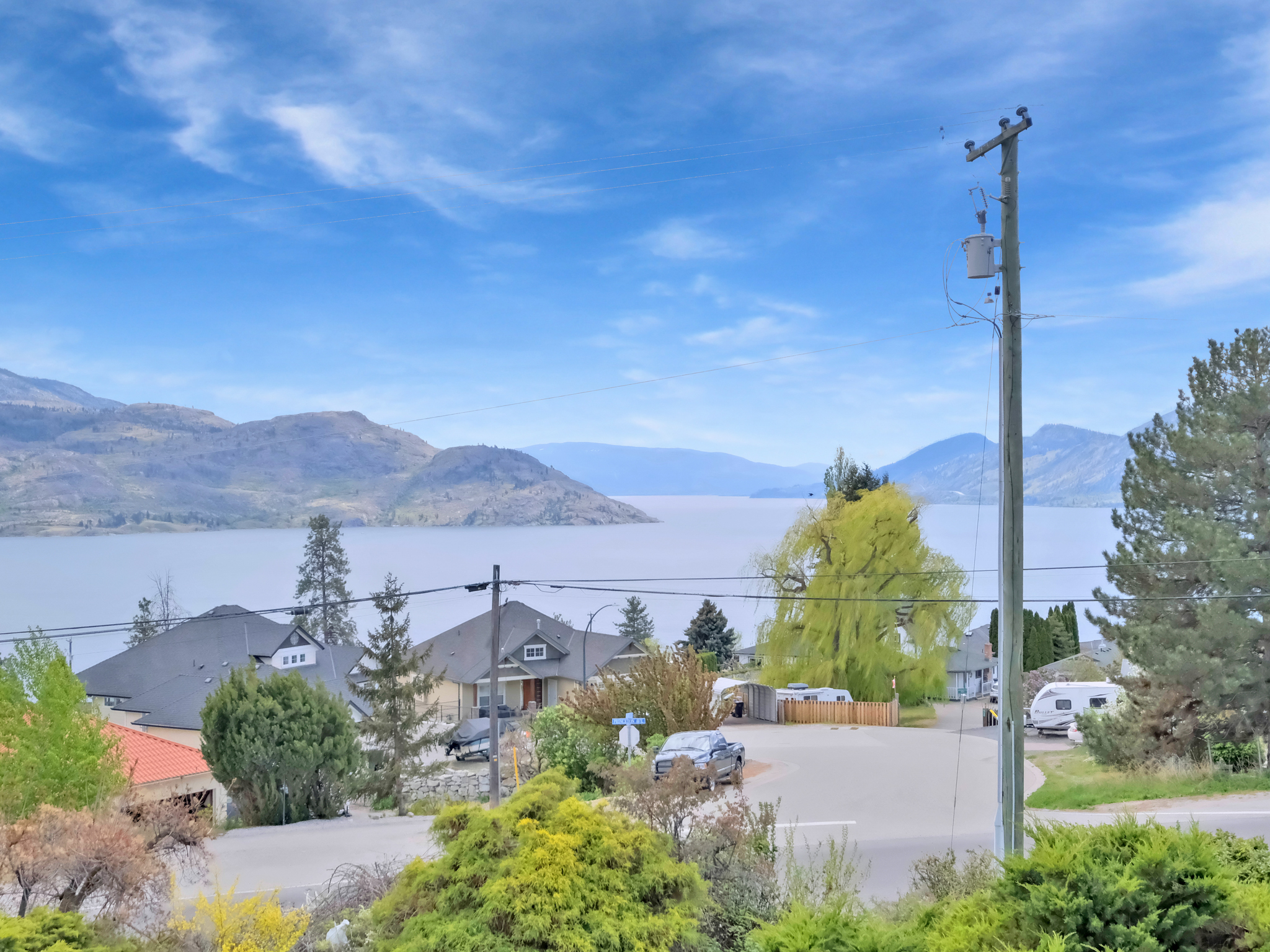 6085 Beatrice Road Peachland V0H 1X4