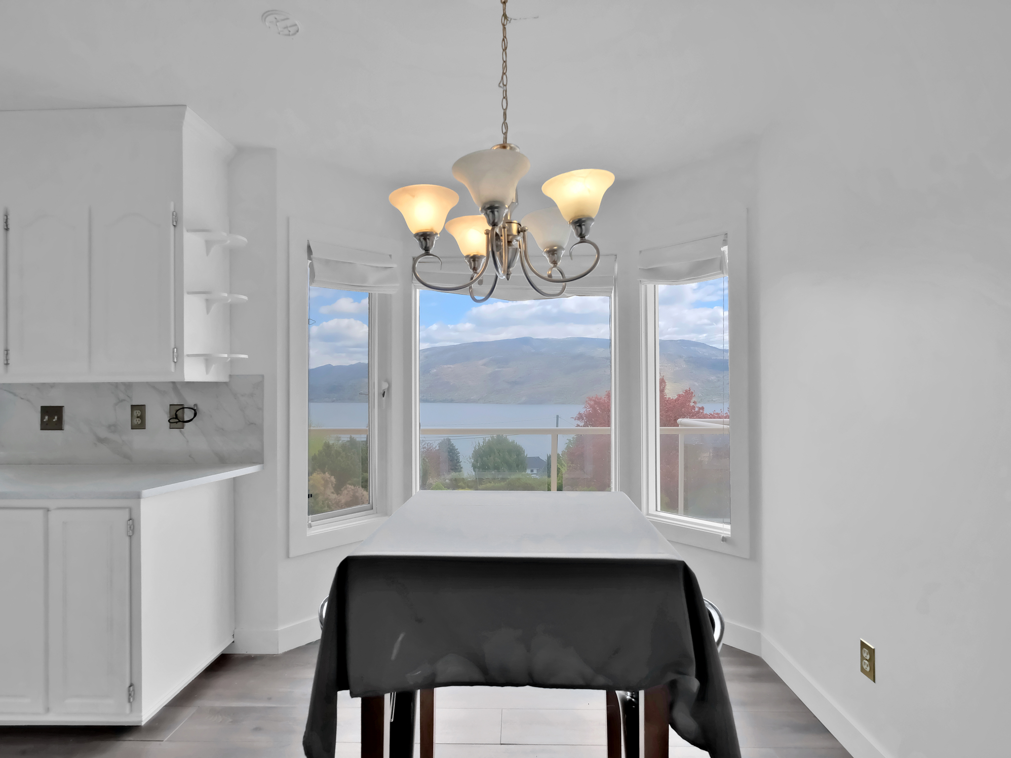 6085 Beatrice Road Peachland V0H 1X4