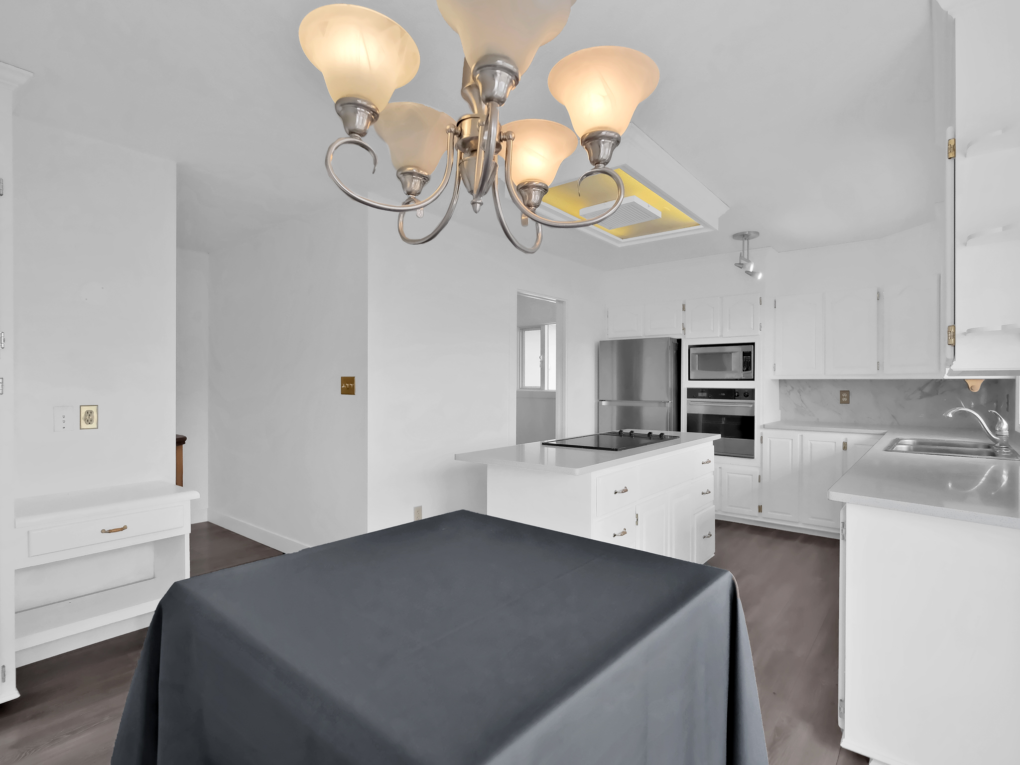 6085 Beatrice Road Peachland V0H 1X4