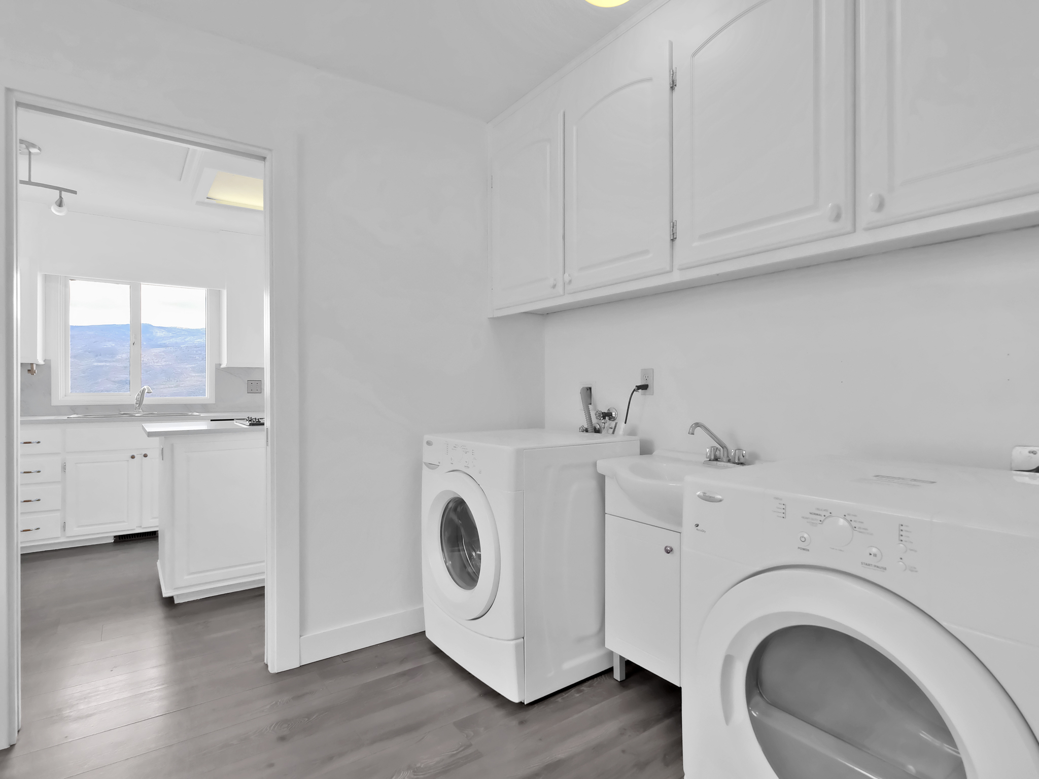 6085 Beatrice Road Peachland V0H 1X4