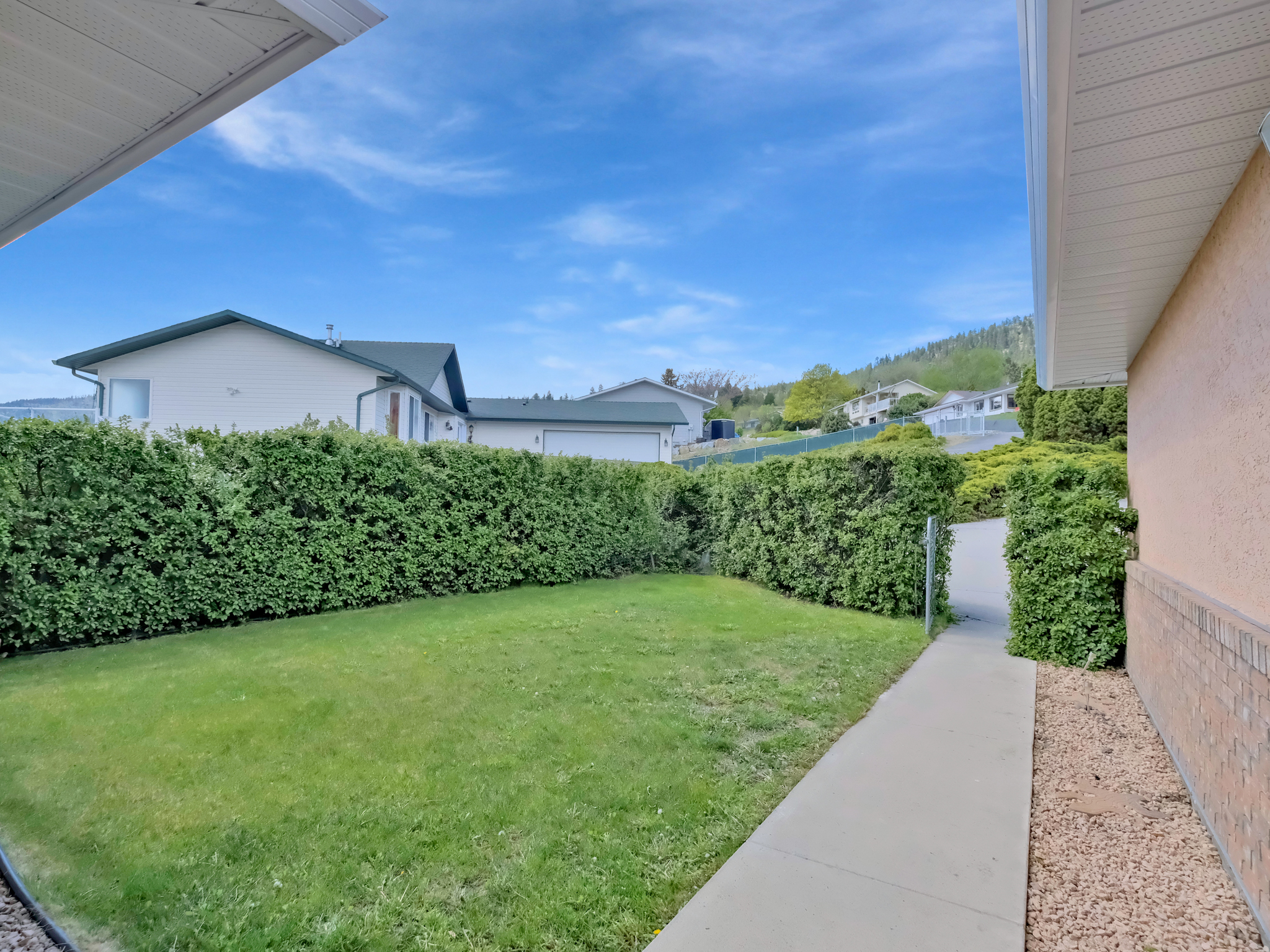 6085 Beatrice Road Peachland V0H 1X4