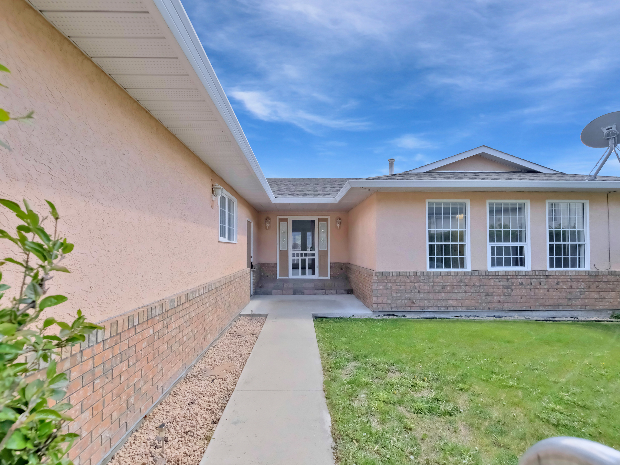 6085 Beatrice Road Peachland V0H 1X4
