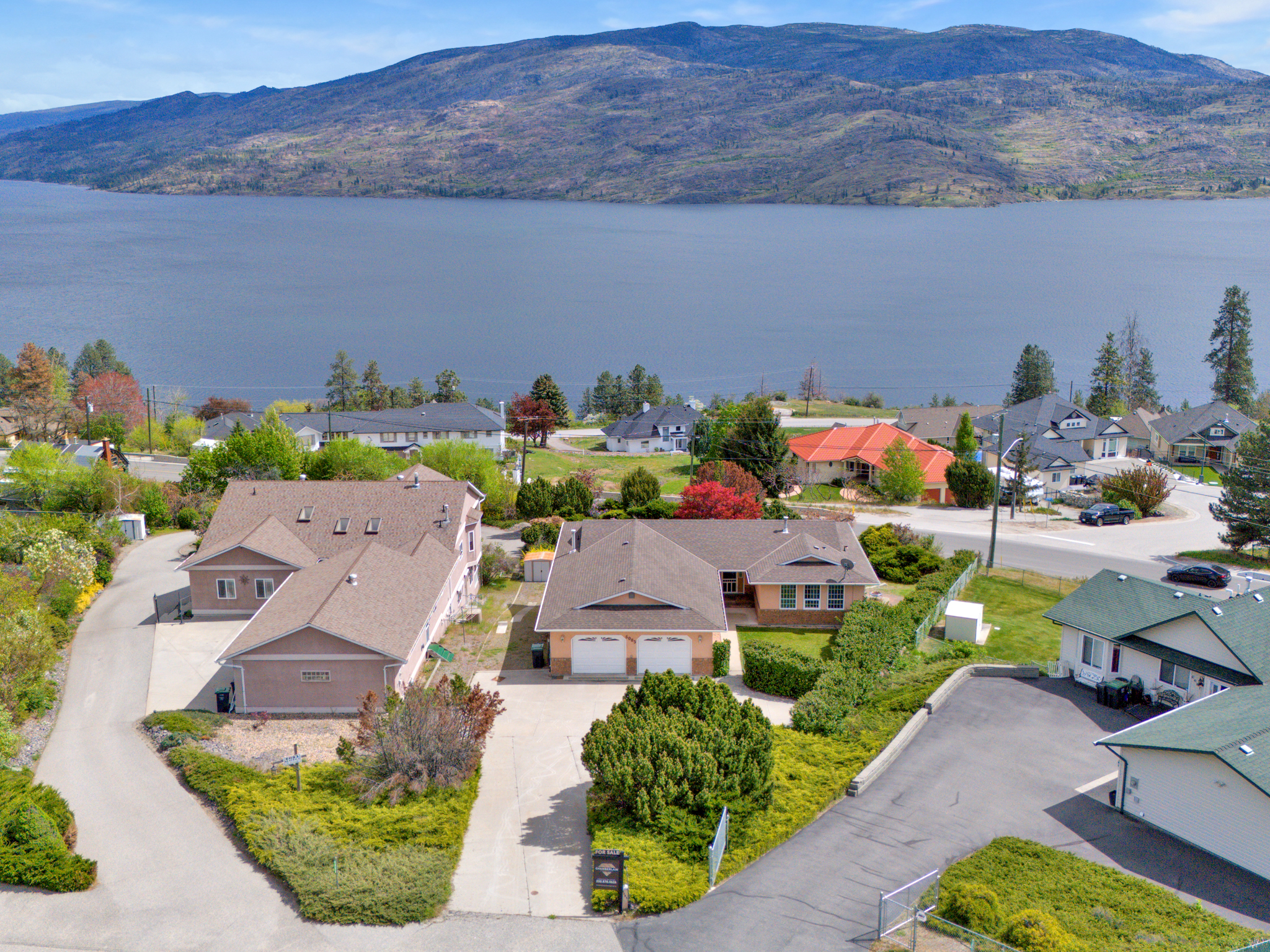 6085 Beatrice Road Peachland V0H 1X4