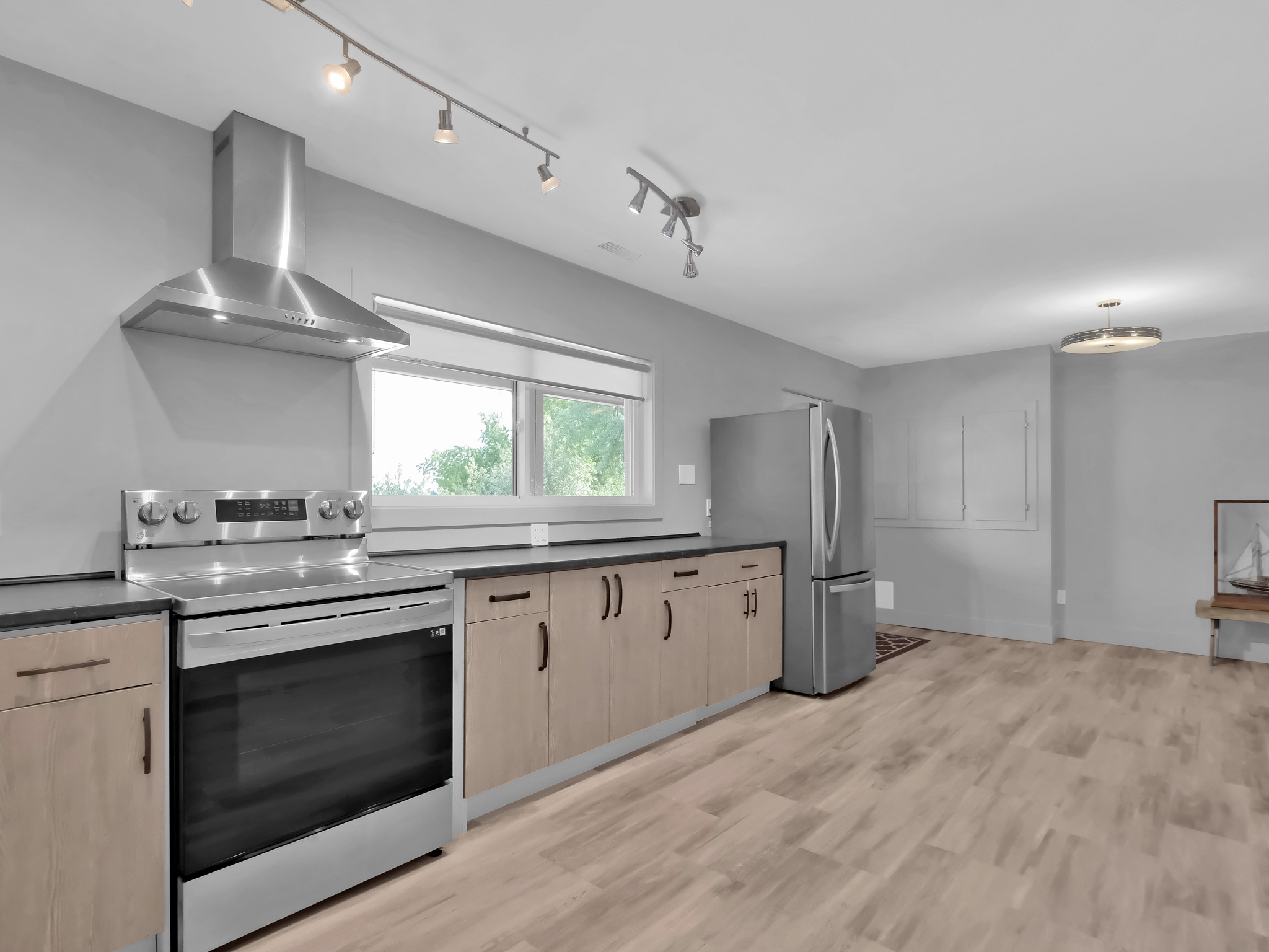 6090  Somerset Avenue Peachland V0H 1X4