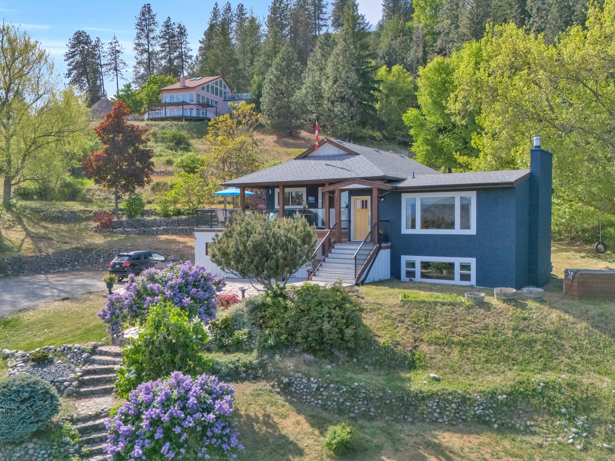 6090  Somerset Avenue Peachland V0H 1X4