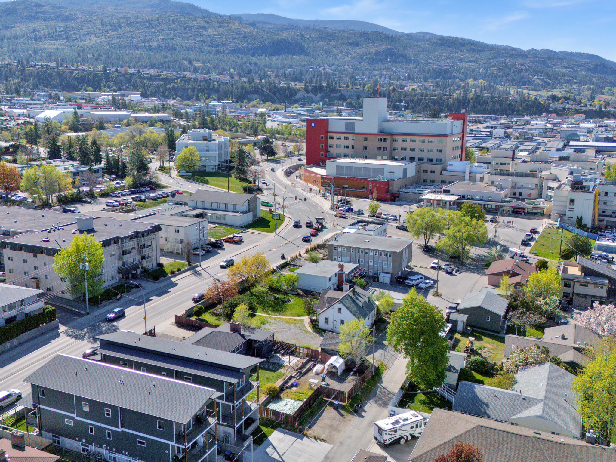1471 & 1473 Government Street Penticton V2A 4V9