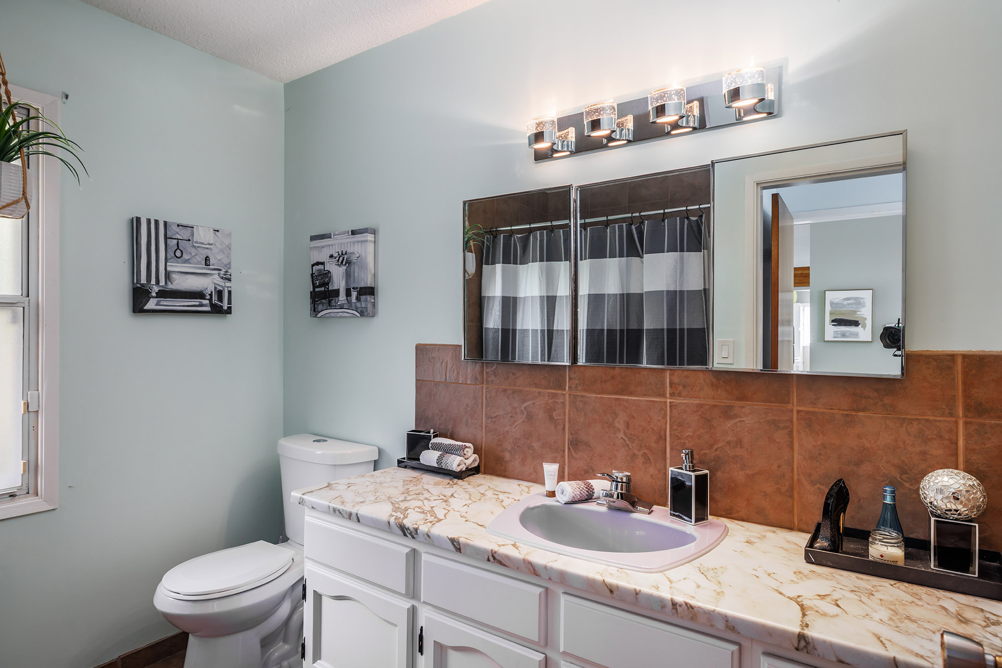 8291 Okanagan Landing Road Vernon V1H 1J5