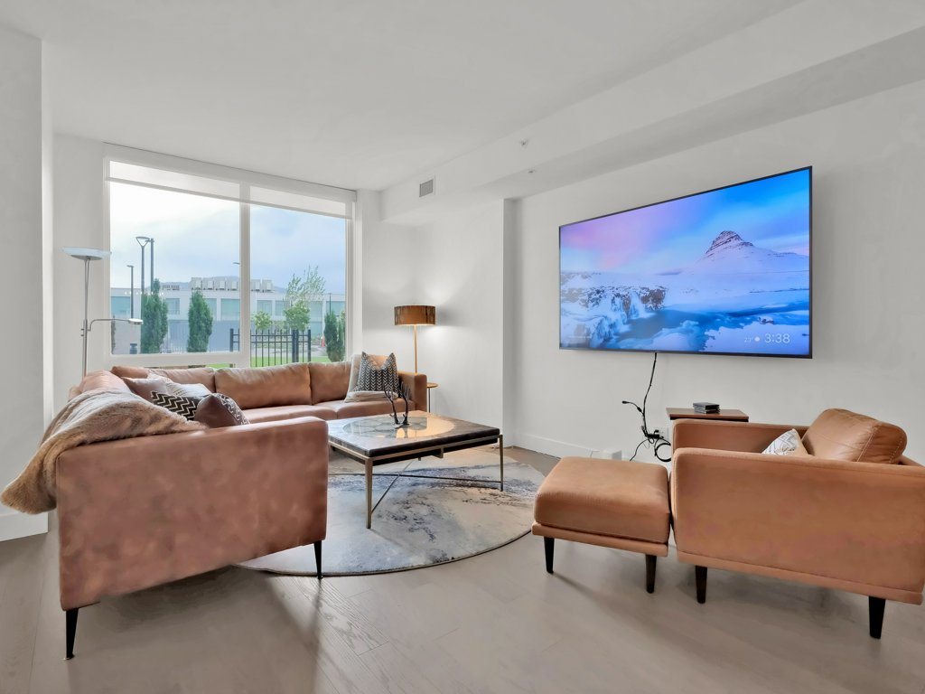 1191 Sunset Drive 401 Kelowna V1Y 9Z5