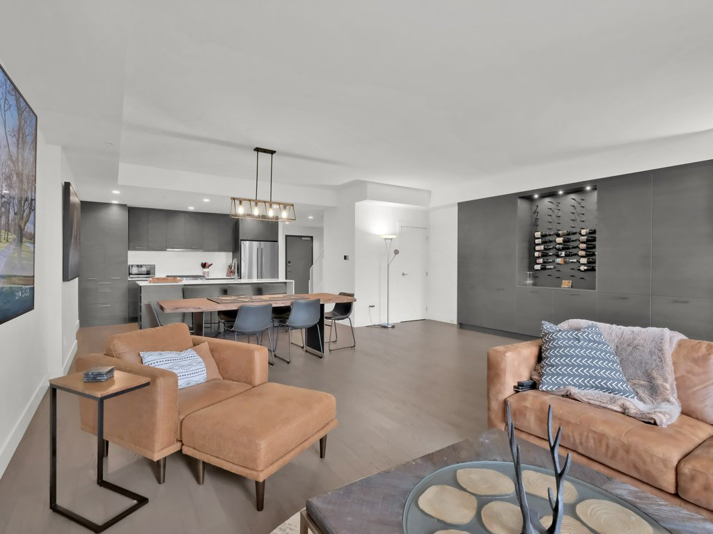 1191 Sunset Drive 401 Kelowna V1Y 9Z5