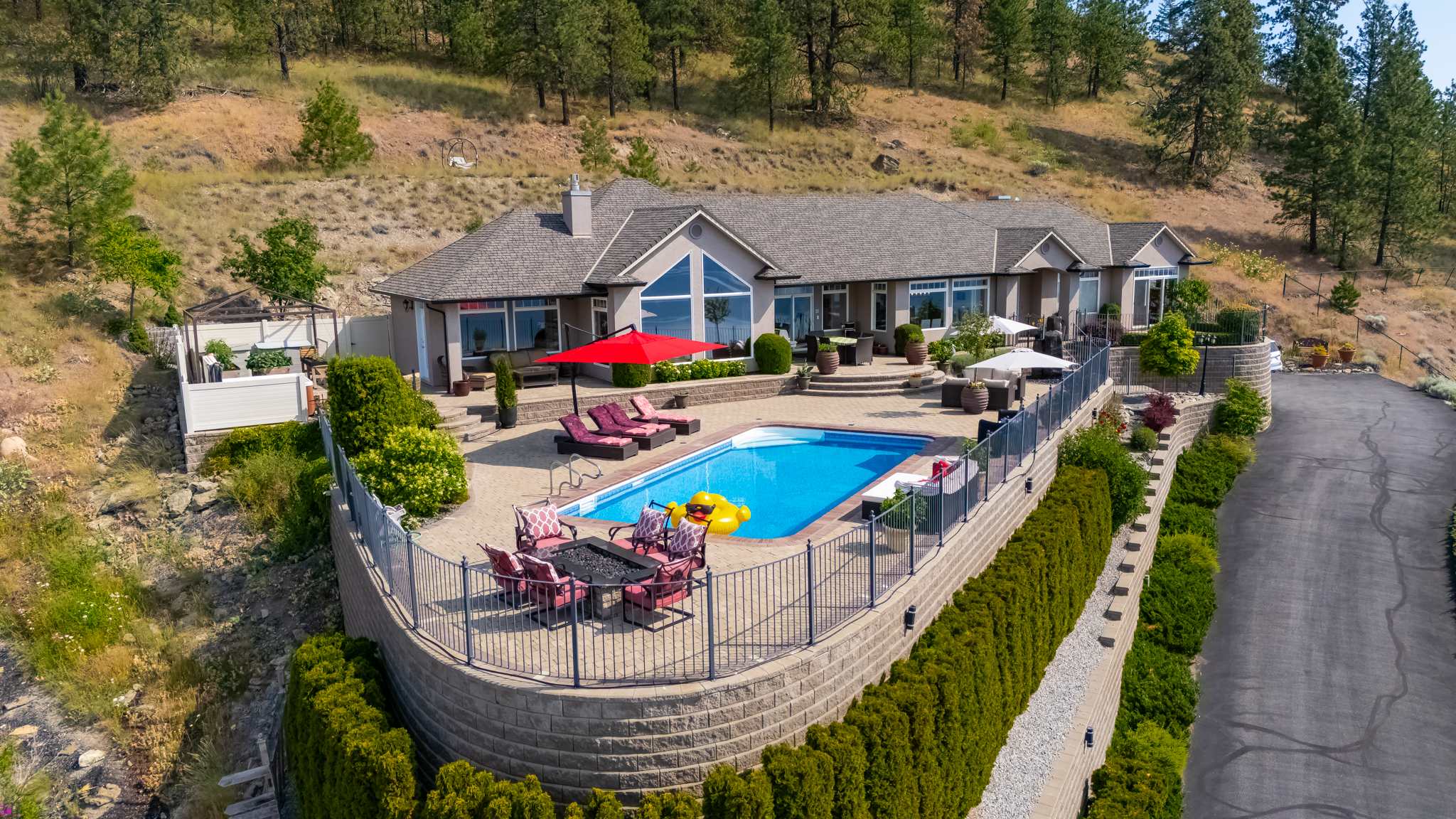 1260 Timothy Place Kelowna V1Z 3N2
