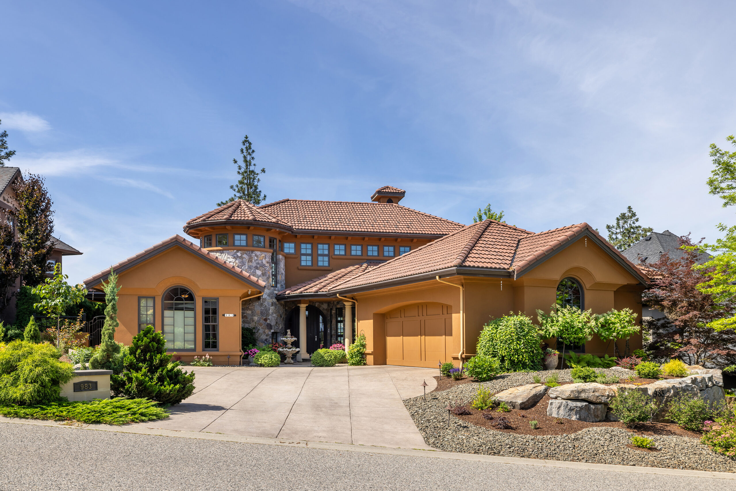 983 Westpoint Drive Kelowna V1W 4Z9