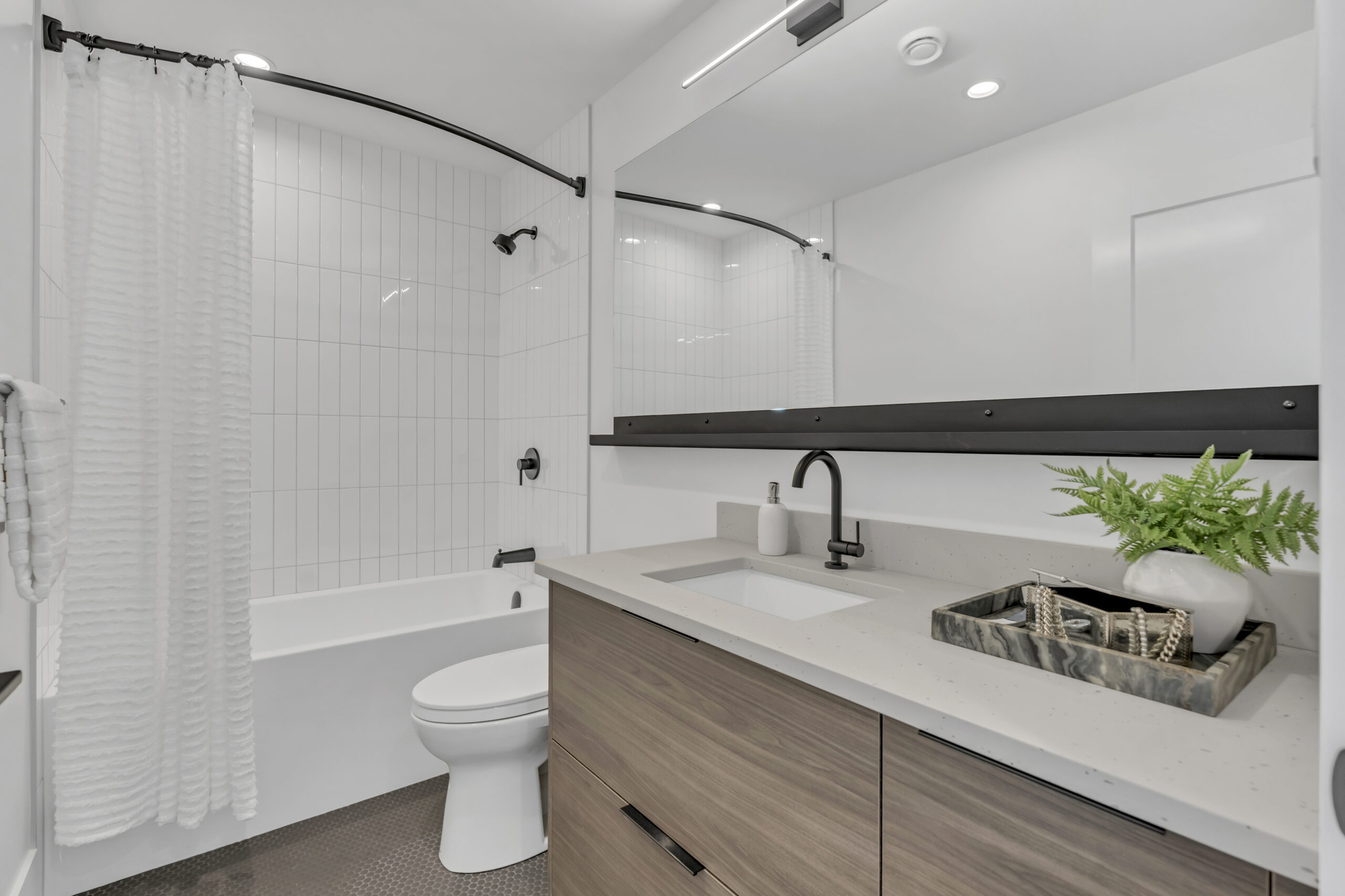 3180 Landry Crescent Summerland V0H 1Z9