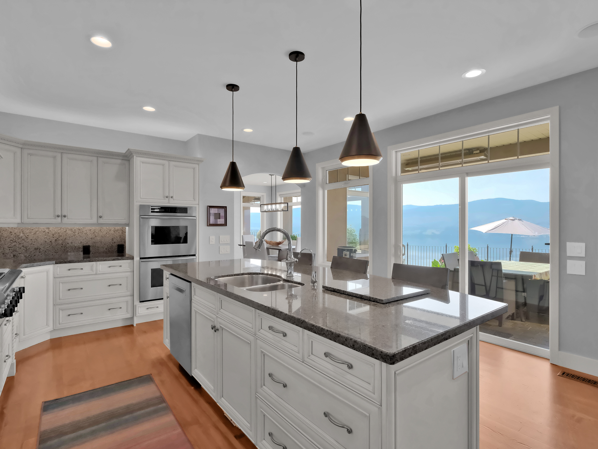 1260 Timothy Place Kelowna V1Z 3N2
