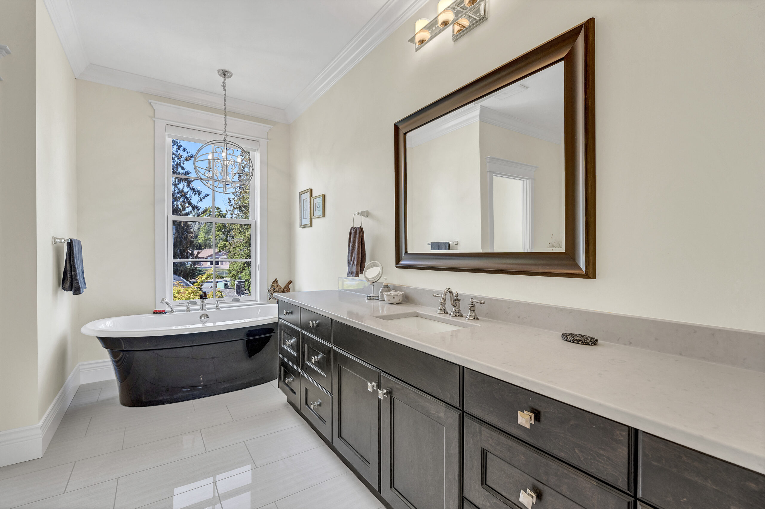 4217 Williams Avenue Summerland V0H 1Z9