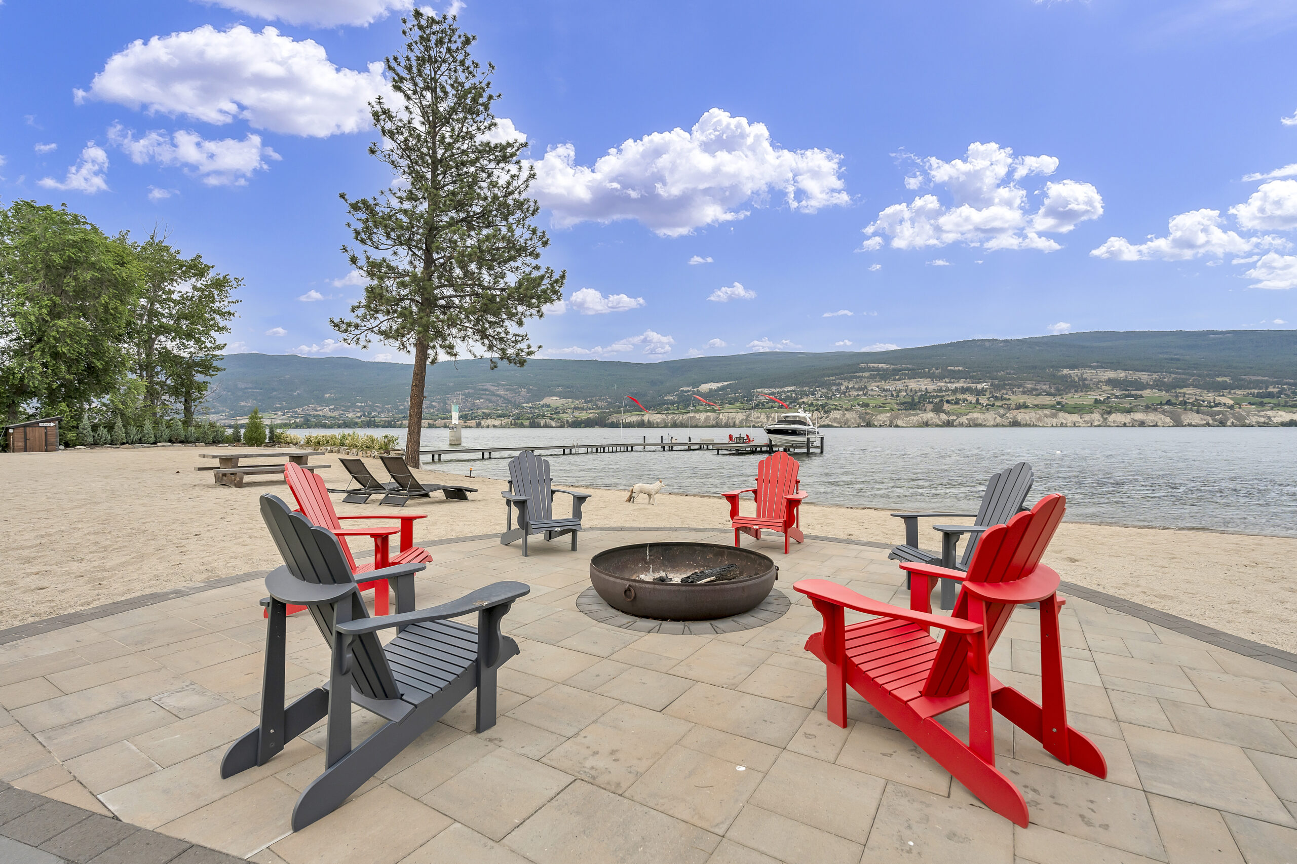 5849 Dale Avenue Summerland V0H 1Z9