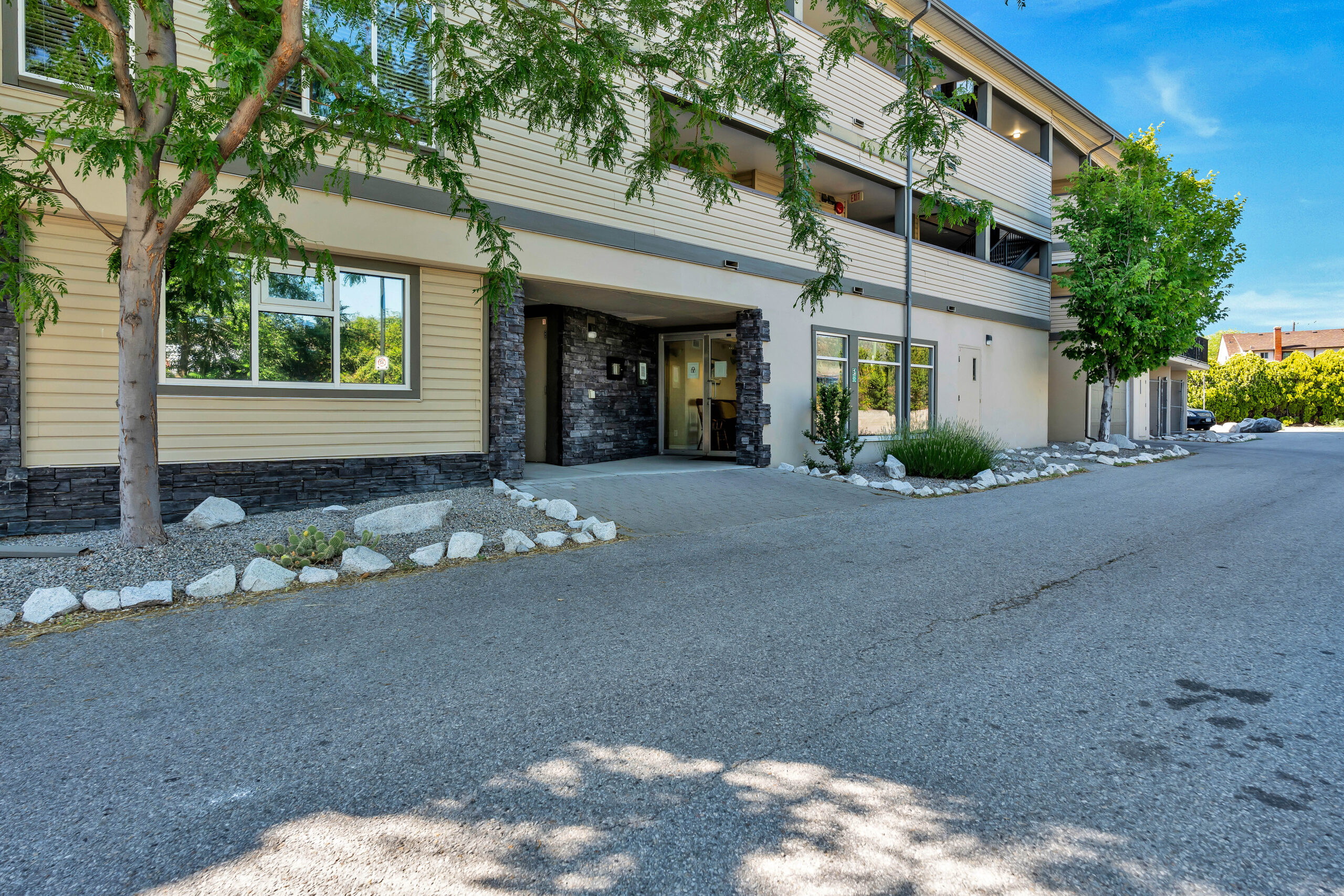 101 Cossar Avenue 203 Penticton V2A 2V3