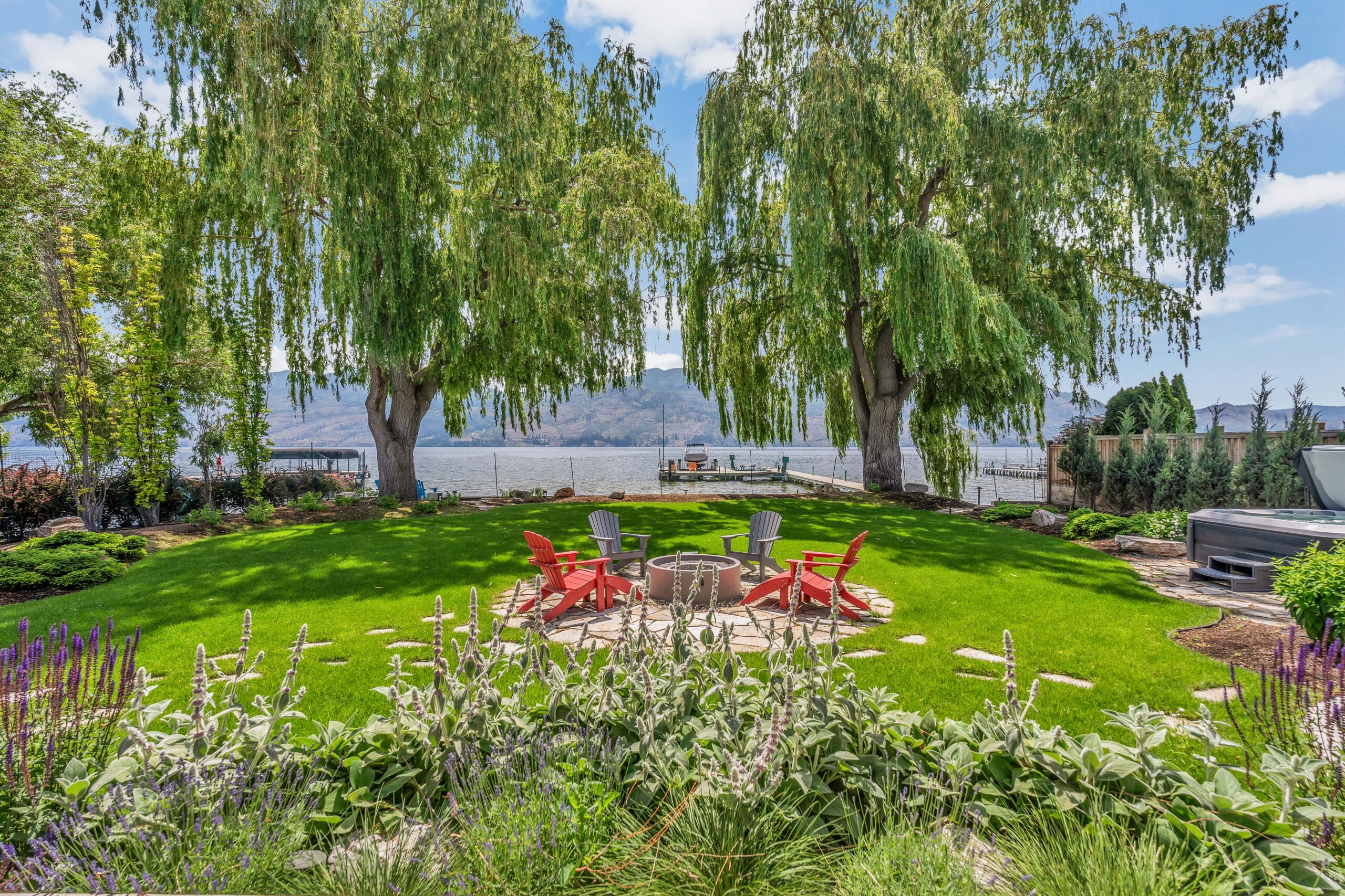 2463 Whitworth Road West Kelowna V4T 2K5